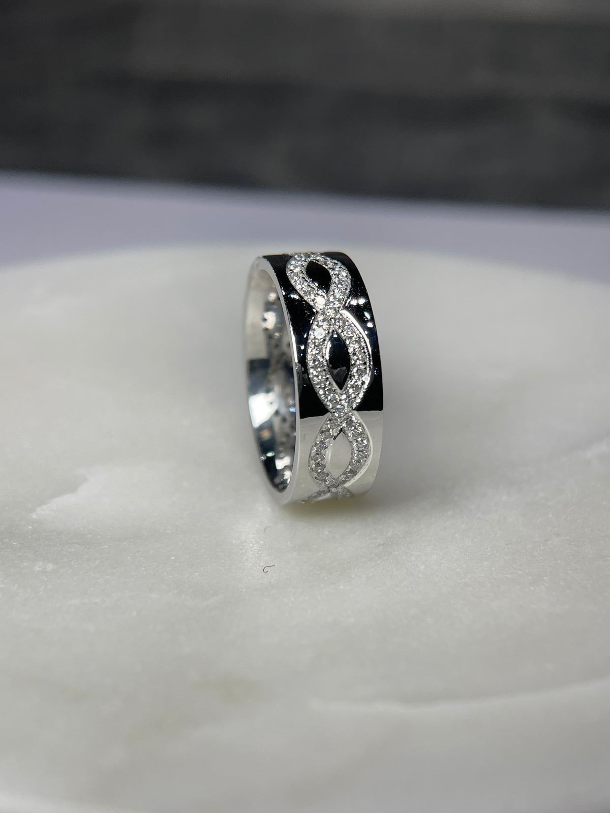 Men's 1.10ct tw Infinity Twist Eternity Diamond Wedding Band 14K Gold MR003