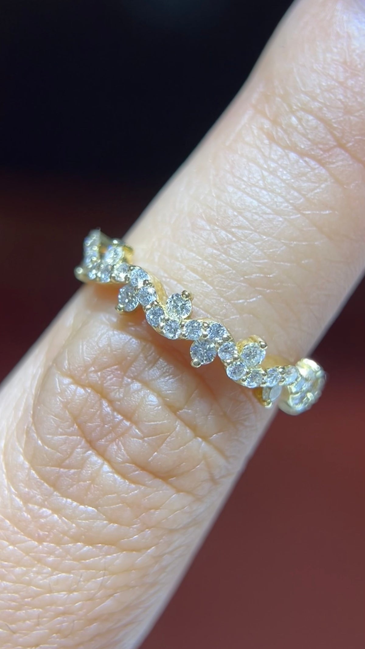 Alternating Diamond Wave Wedding Band 14K Gold BAN147