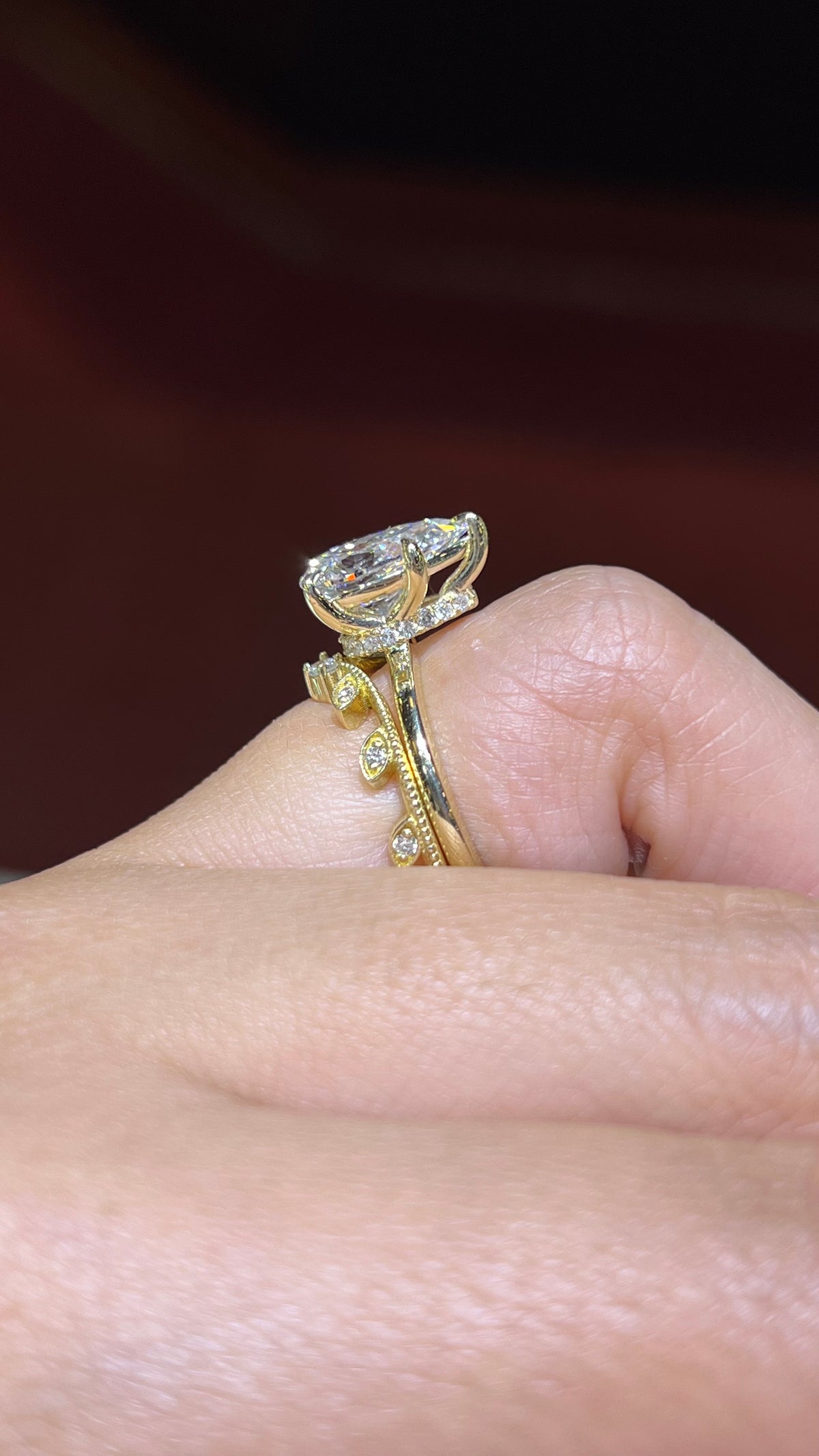 Leaf Milgrain Chevron Diamond Band 14K Gold BAN165