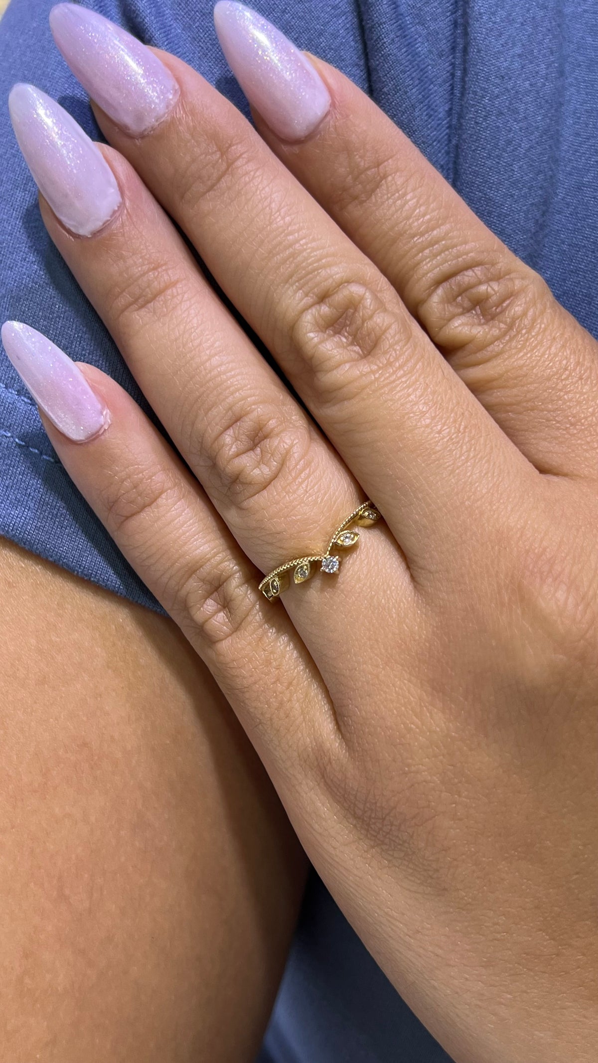 Leaf Milgrain Chevron Diamond Band 14K Gold BAN165
