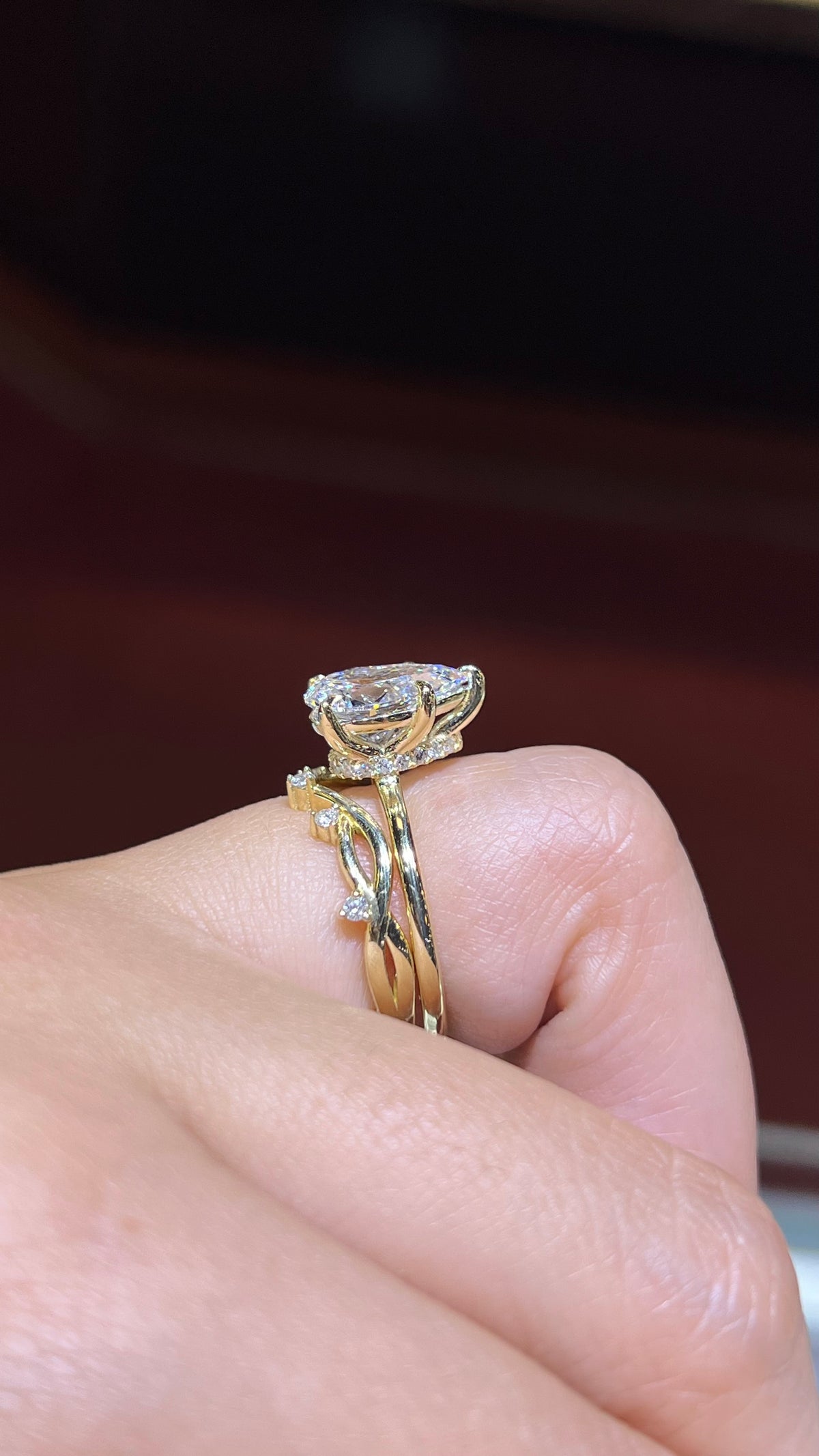 Three-Prong Diamond Twist Chevron Band 14K Gold BAN166