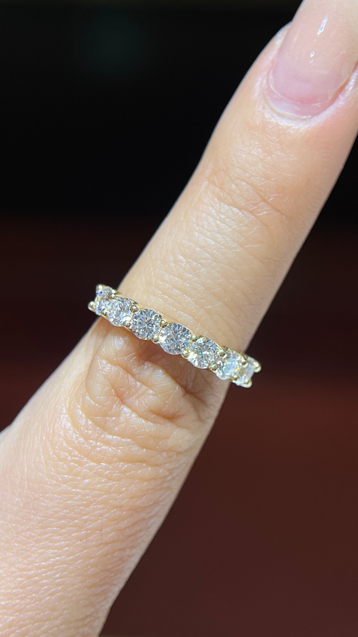 Round Diamond U Prong Band 14K Gold BAN189