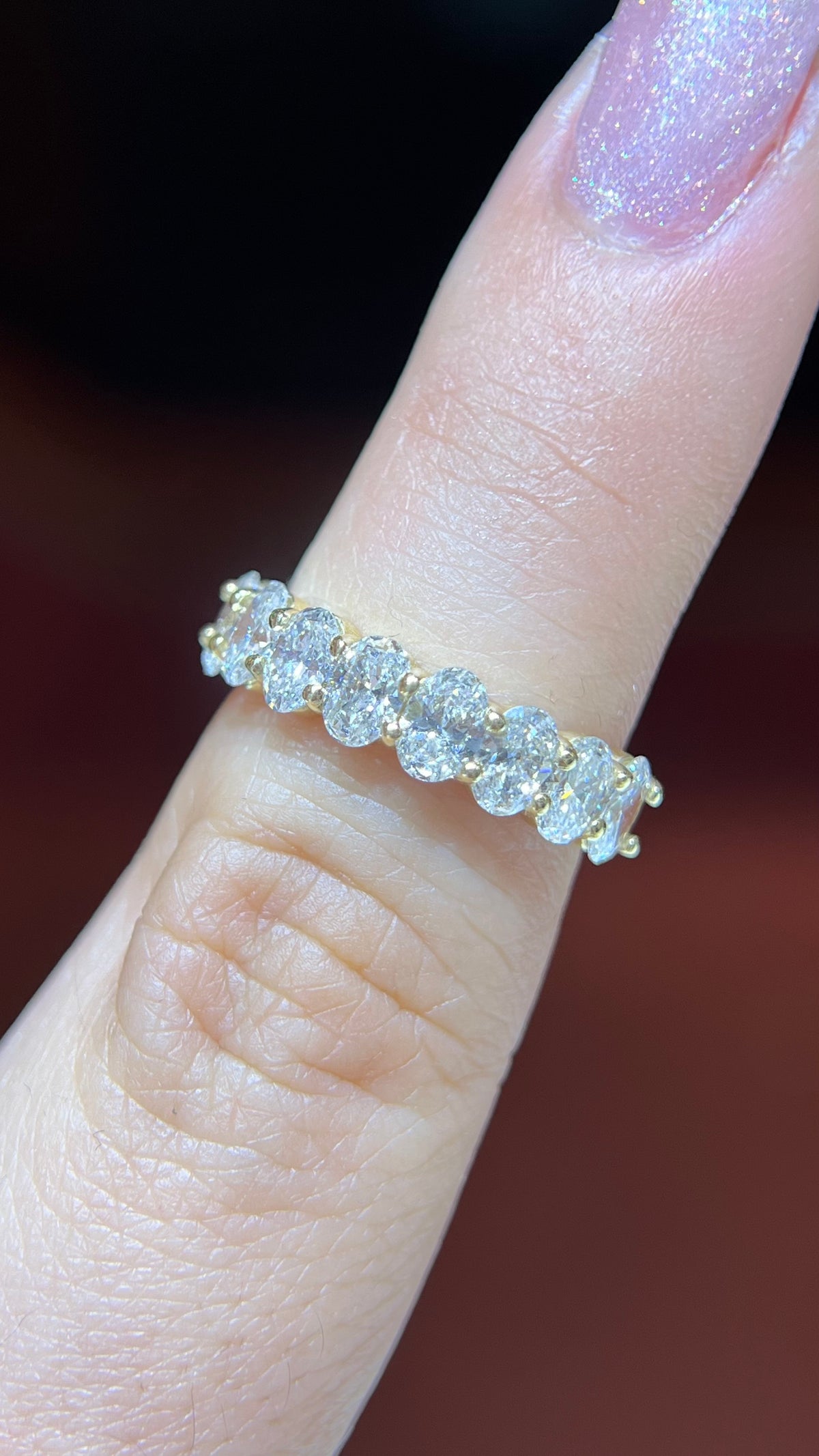 Oval Diamond Shared Prong Gold Band 14K Gold BAN197