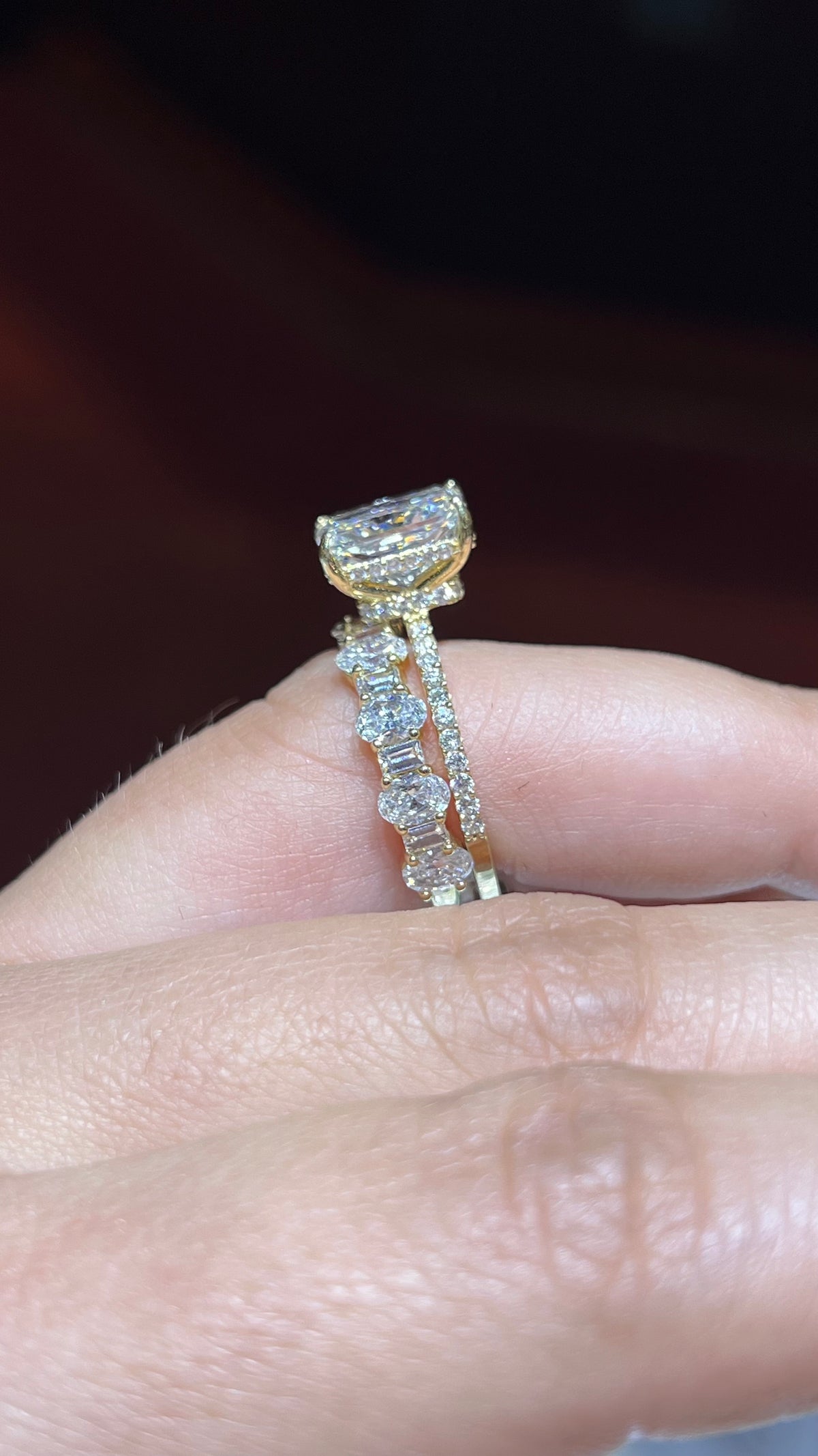 Alternating Oval and Baguette Diamond Band 14K Gold BAN198