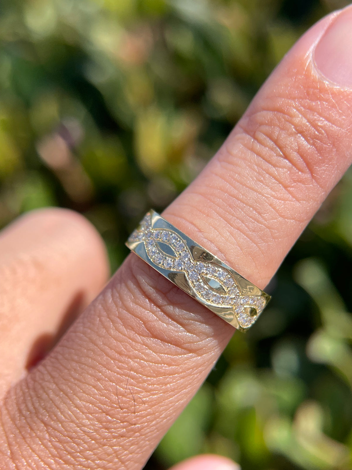 Men's 0.90ct Infinity Twist Eternity Diamond Wedding Band 14K Gold MR011