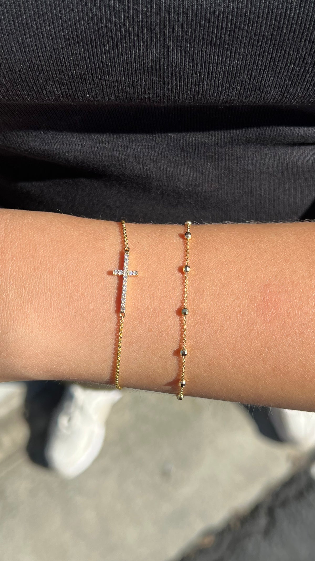 Single Diamond Cross Charm Bracelet 14K Solid Gold DFB005