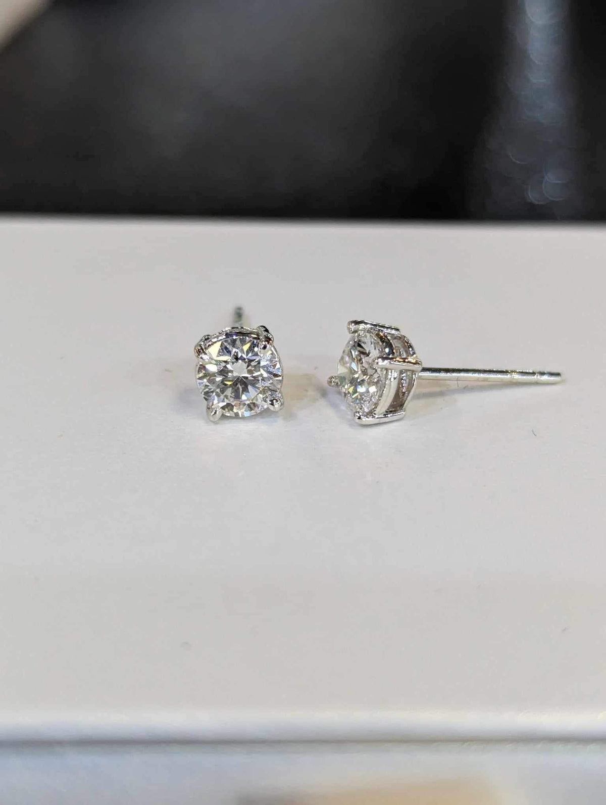 1.00CTW E-VS1 Round Brilliant Lab Diamond Earring Studs