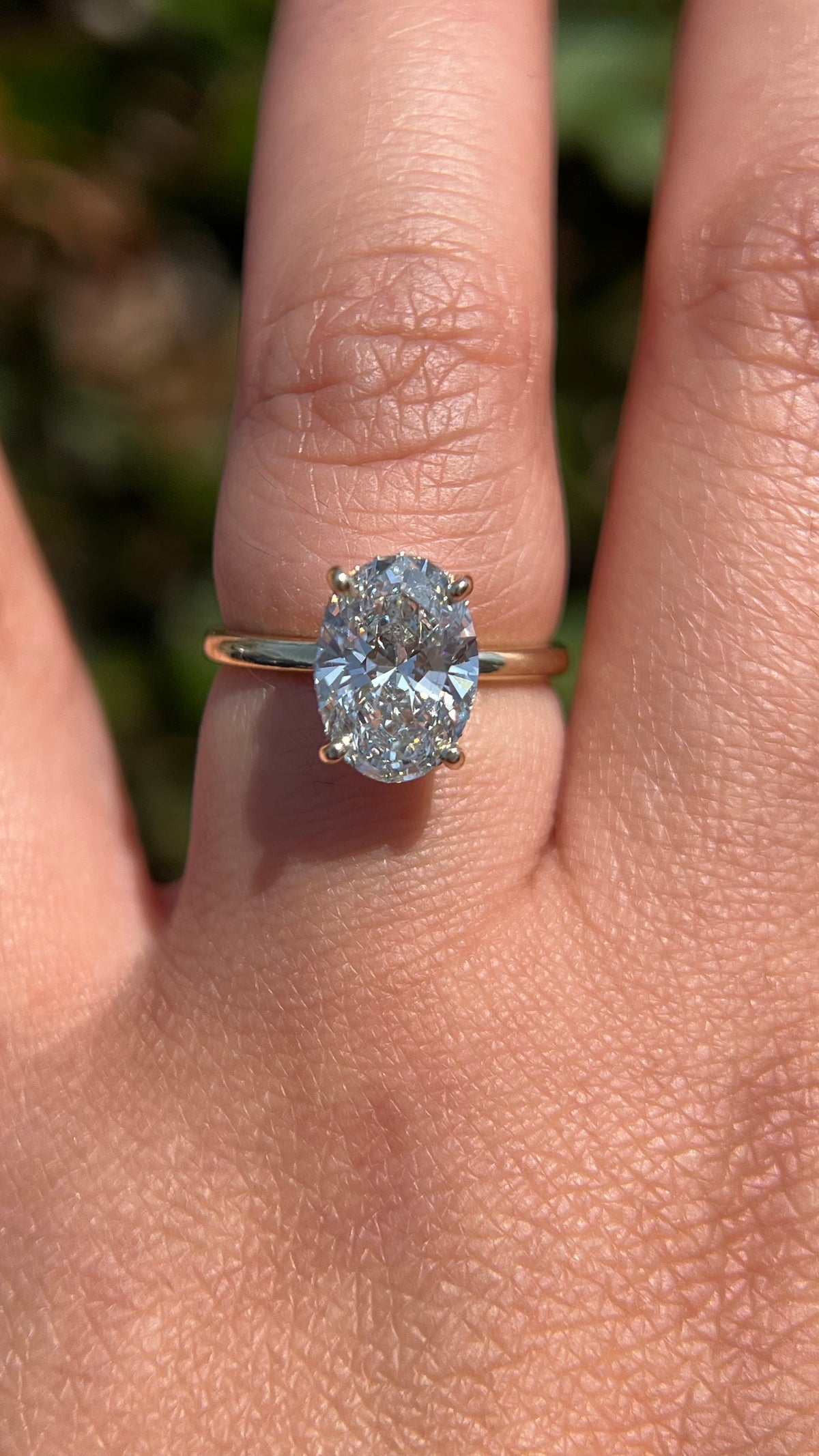 Evie 2.50ct E-VS1 Oval Cut Lab Grown Diamond Engagement Ring 14K Gold