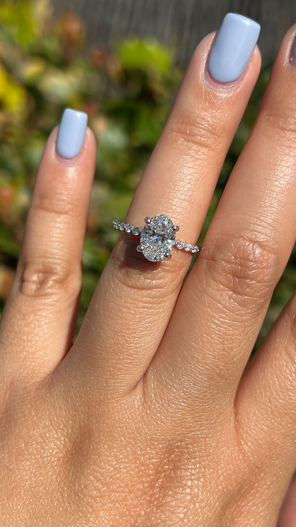 Iris 1.58ct E-VS1 Oval Cut Lab Grown Diamond Engagement Ring 14K Gold