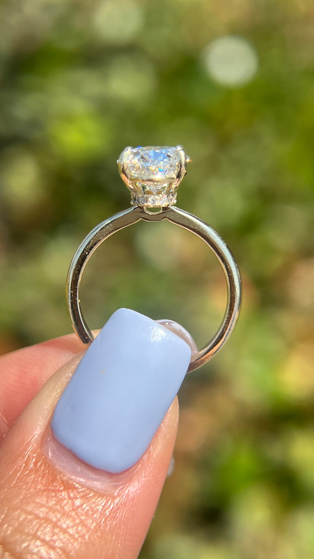 Sophi 2.50ct E-VS1 Oval Cut Lab Grown Diamond Engagement Ring 14K Gold