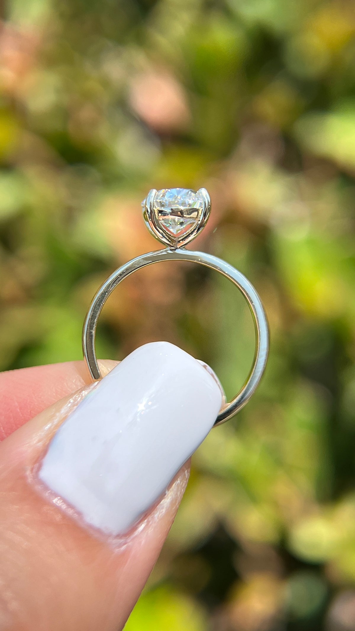 Evie 1.58ct E-VS1 Oval Cut Lab Grown Diamond Engagement Ring 14K Gold