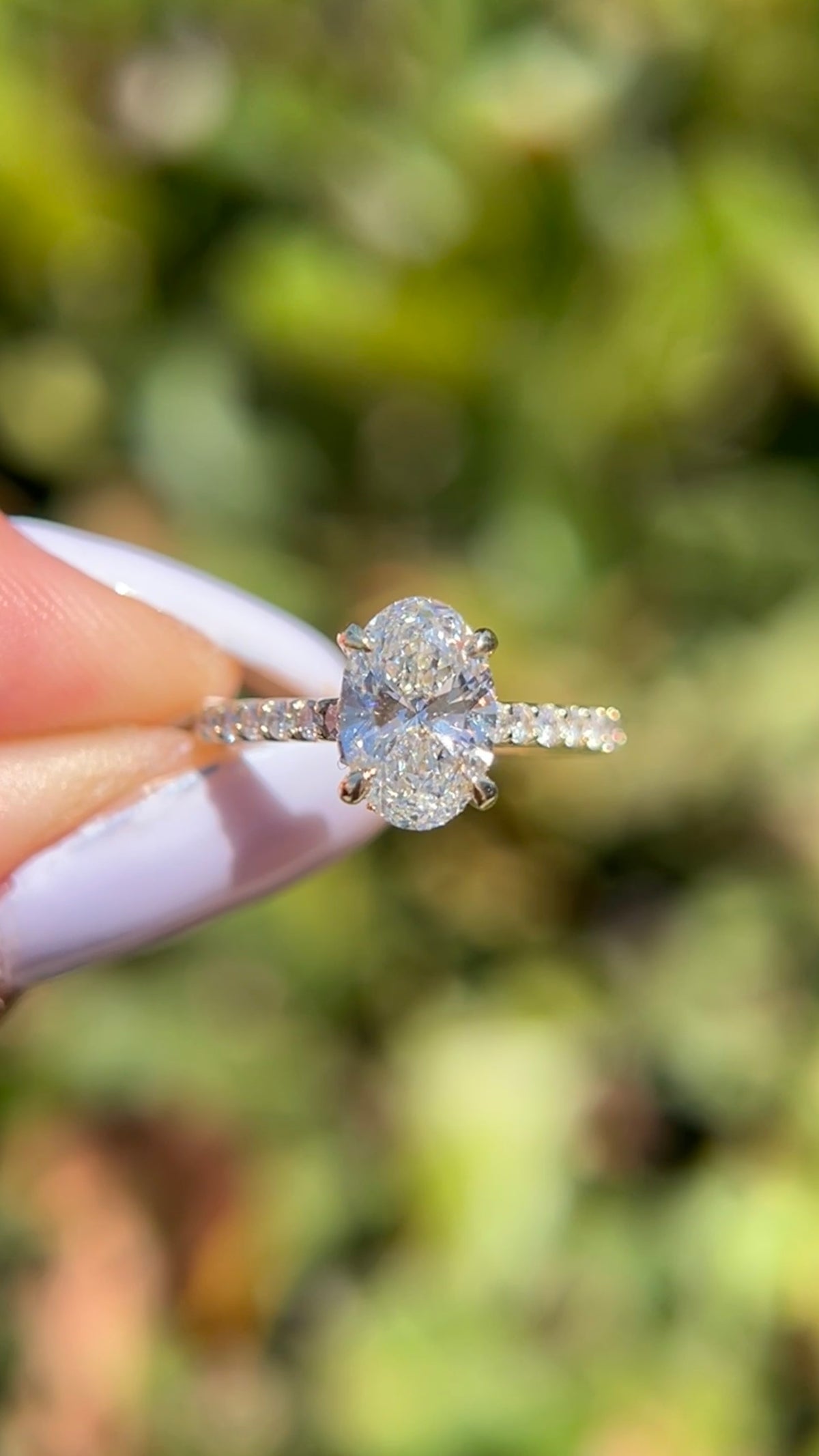 Jodi 1.58ct E-VS1 Oval Cut Lab Grown Diamond Engagement Ring 14K Gold