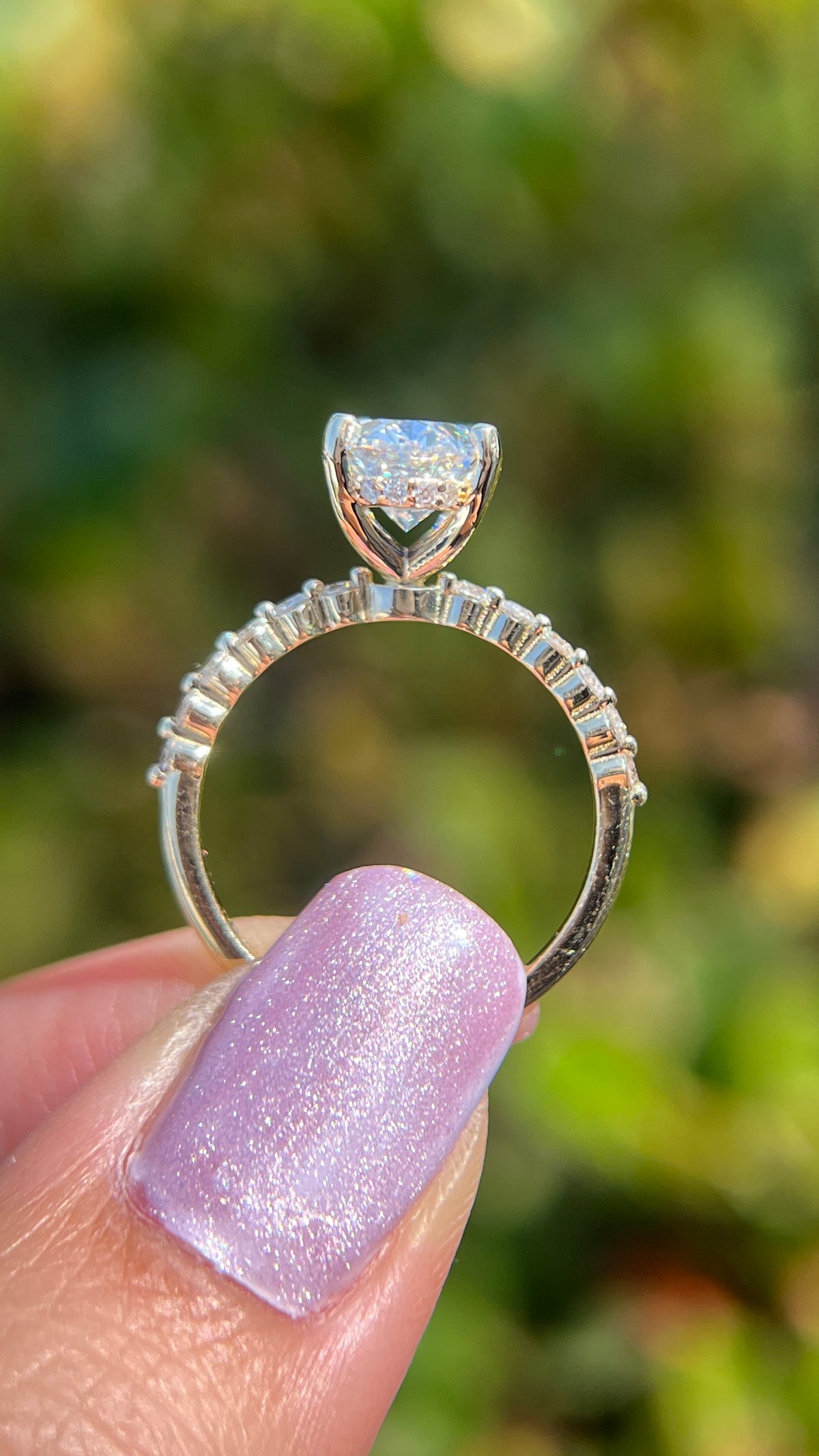 Iris 1.93ct E-VS1 Oval Cut Lab Grown Diamond Engagement Ring 14K Gold