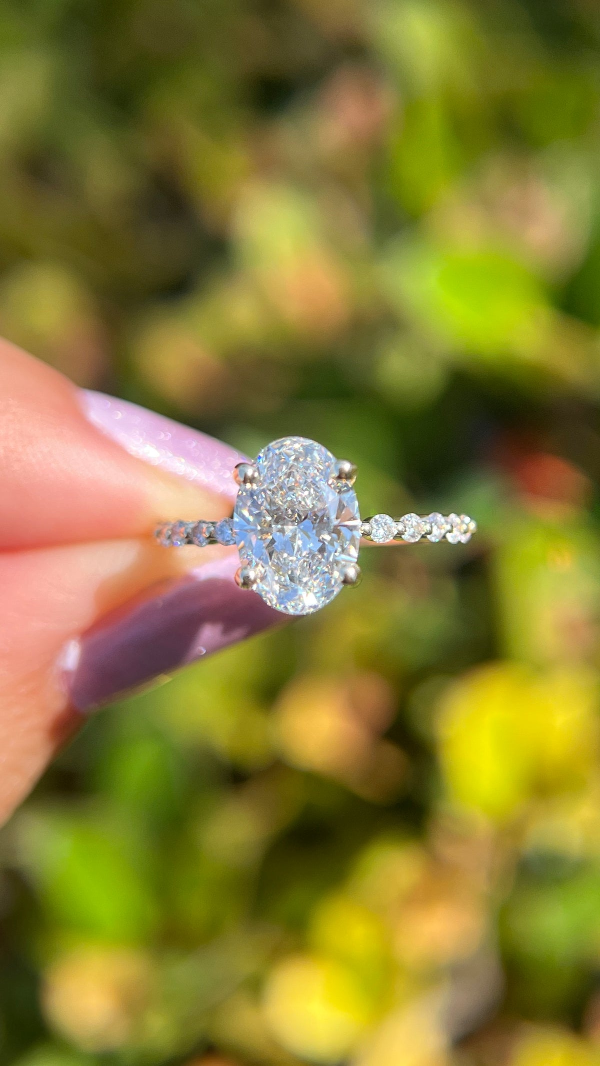 Iris 1.93ct E-VS1 Oval Cut Lab Grown Diamond Engagement Ring 14K Gold