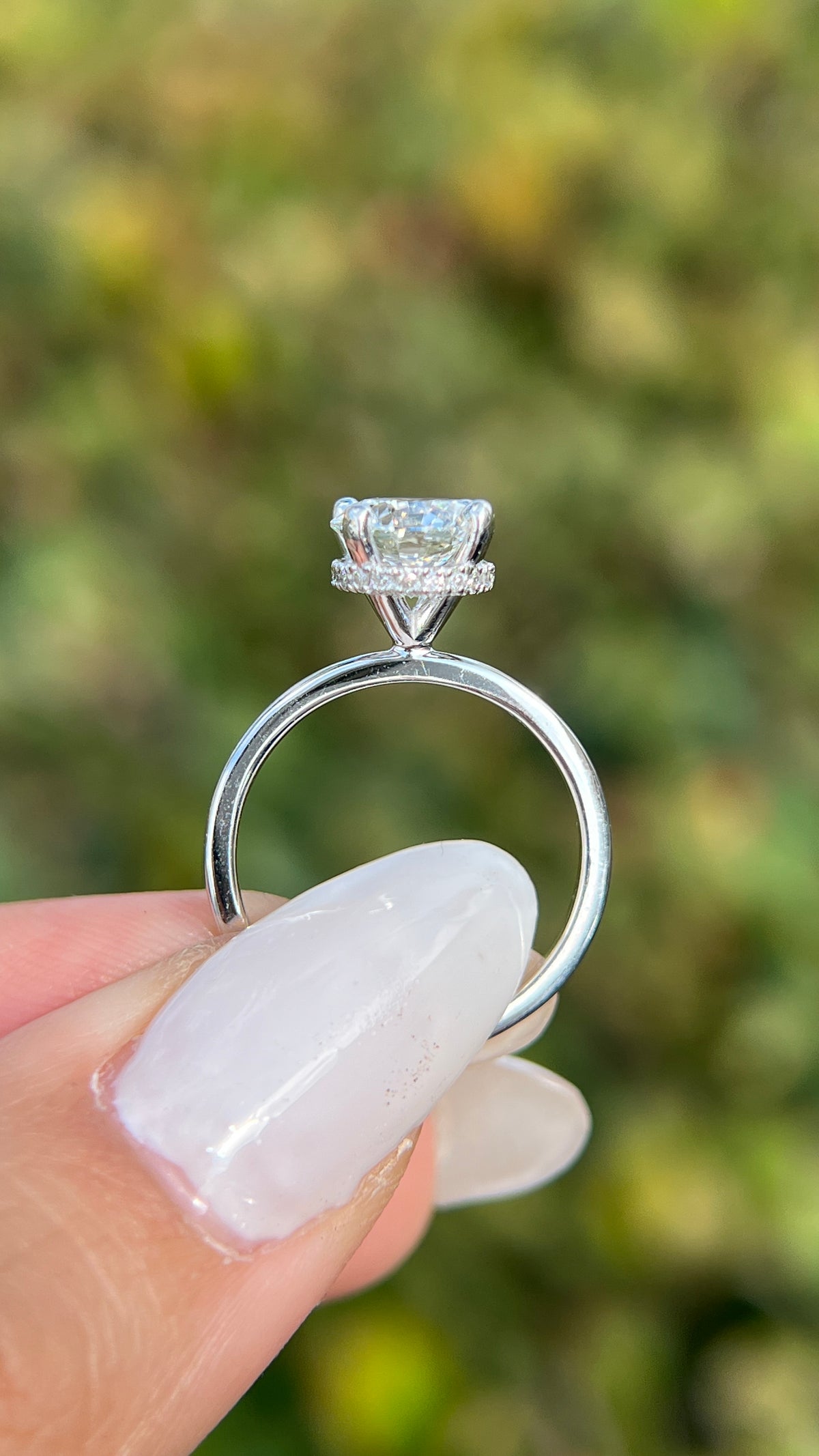 Evie 1.58ct E-VS1 Round Cut Lab Grown Diamond Engagement Ring 14K Gold