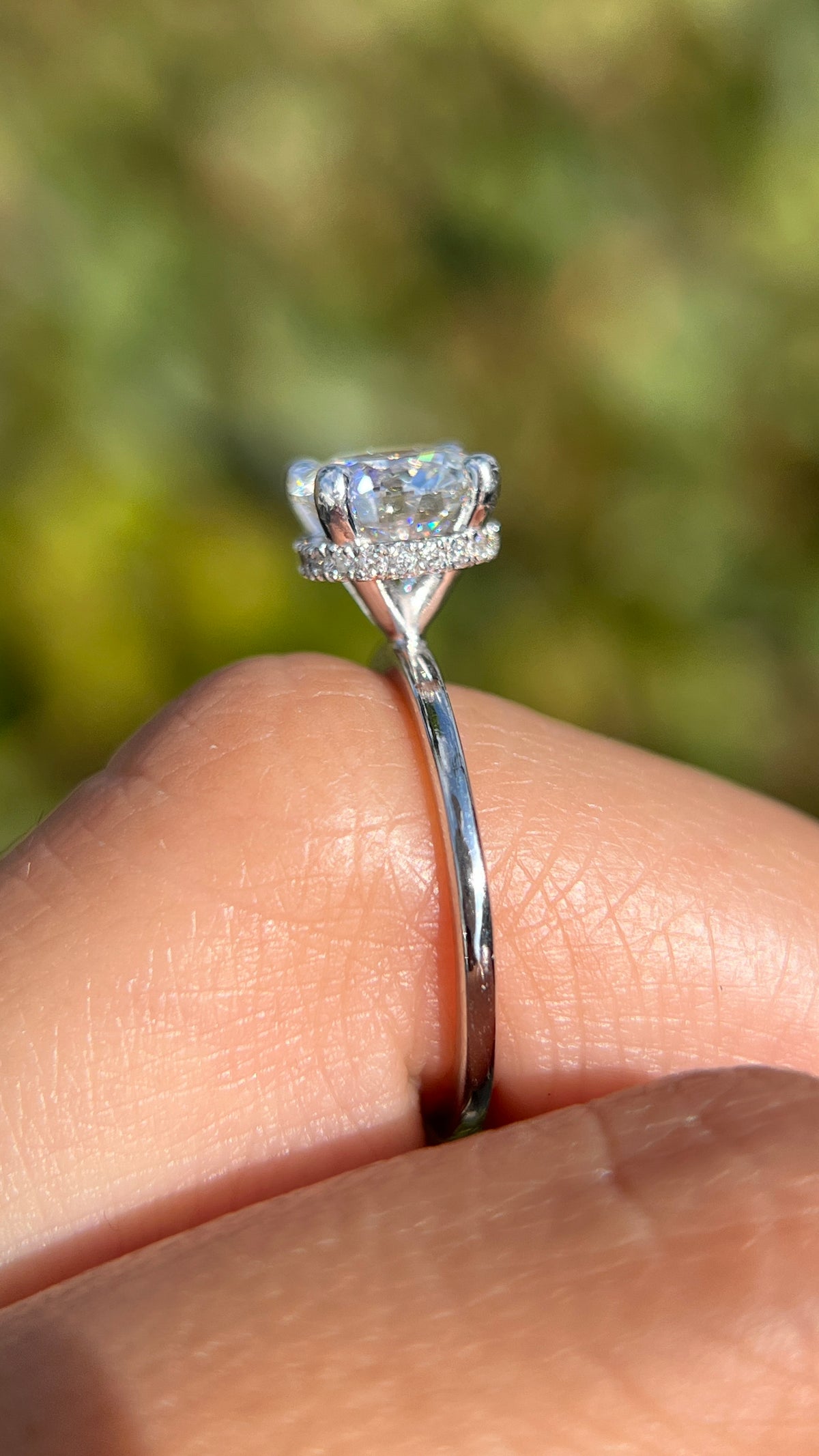 Evie 1.58ct E-VS1 Round Cut Lab Grown Diamond Engagement Ring 14K Gold