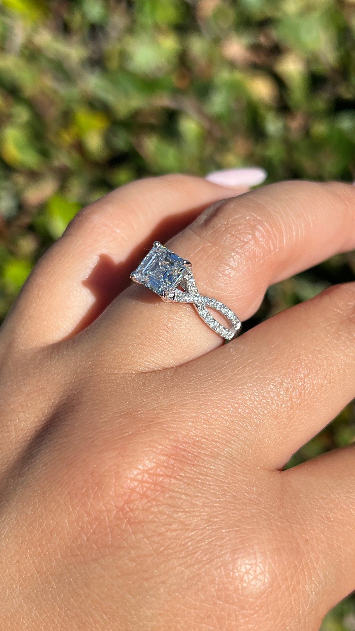 Lani 2.04ct E-VS1 Asscher Cut Lab Grown Diamond Engagement Ring 14K Gold