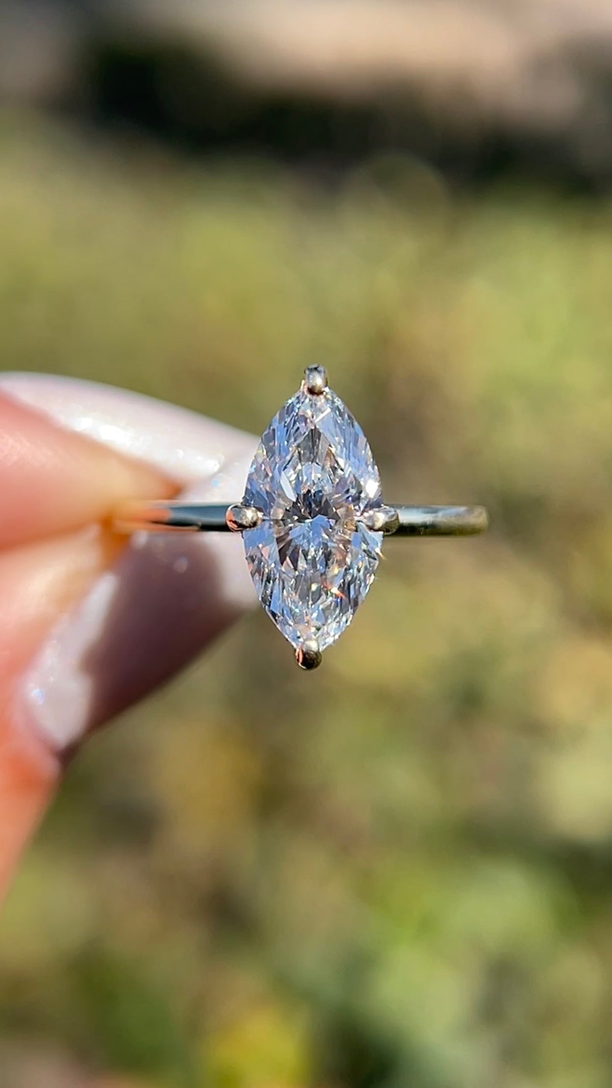 Sandy 2.09ct E-VS1 Marquise Cut Lab Grown Diamond Engagement Ring 14K Gold