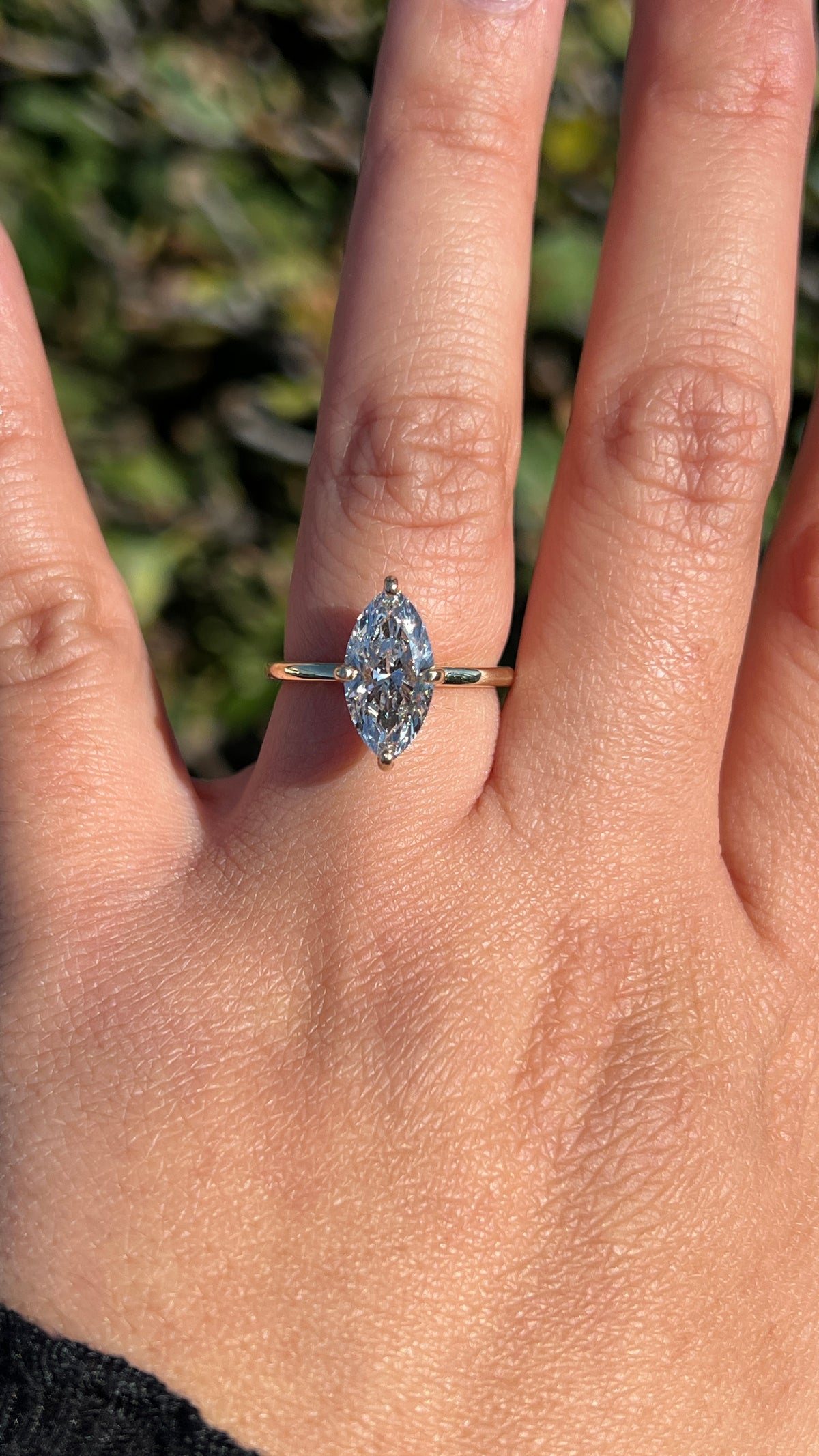 Sandy 2.09ct E-VS1 Marquise Cut Lab Grown Diamond Engagement Ring 14K Gold