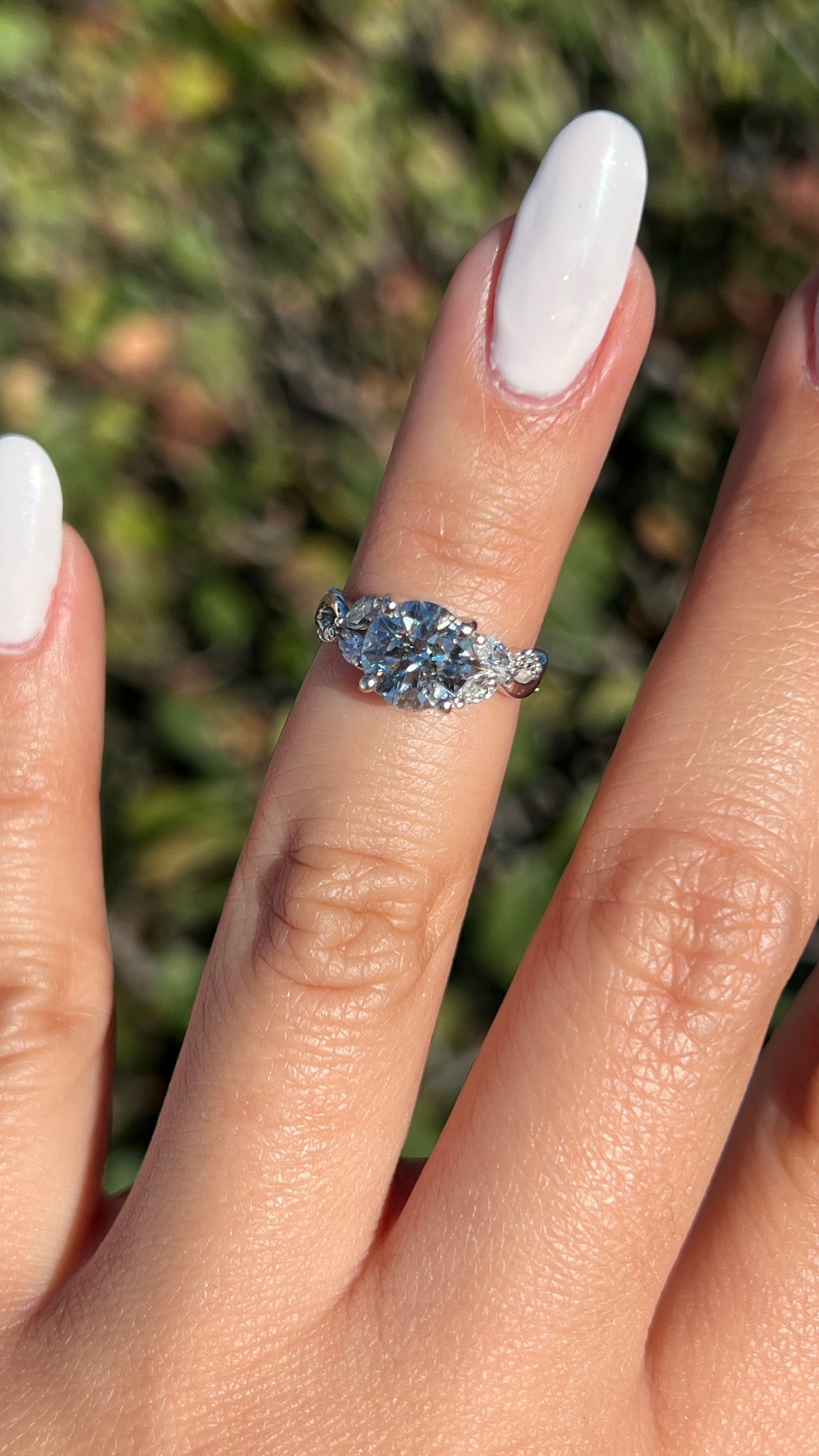 Kathy 1.80ct E-VS1 Round Cut Lab Grown Diamond Engagement Ring 14K Gold