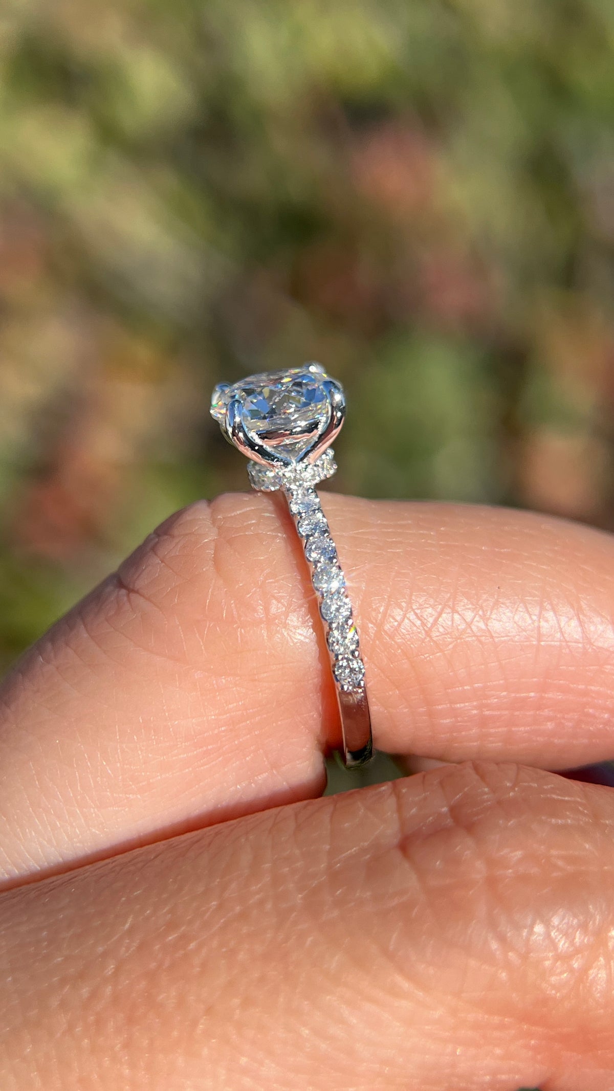 Cynthia 2.09ct E-VS1 Round Cut Lab Grown Diamond Engagement Ring 14K Gold