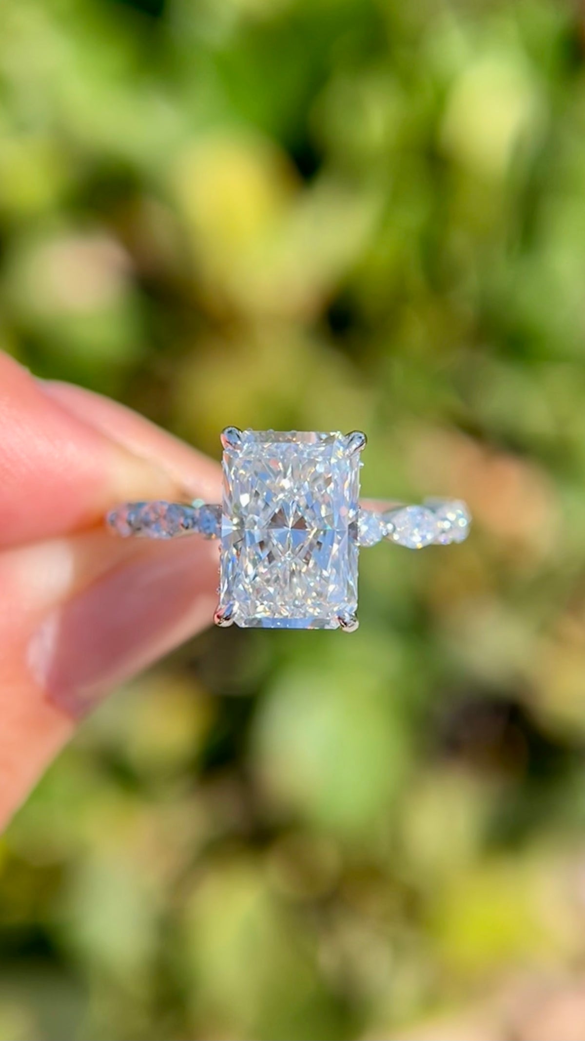 Mari 3.87ct E-VS1 Radiant Cut Lab Grown Diamond Engagement Ring 14K Gold