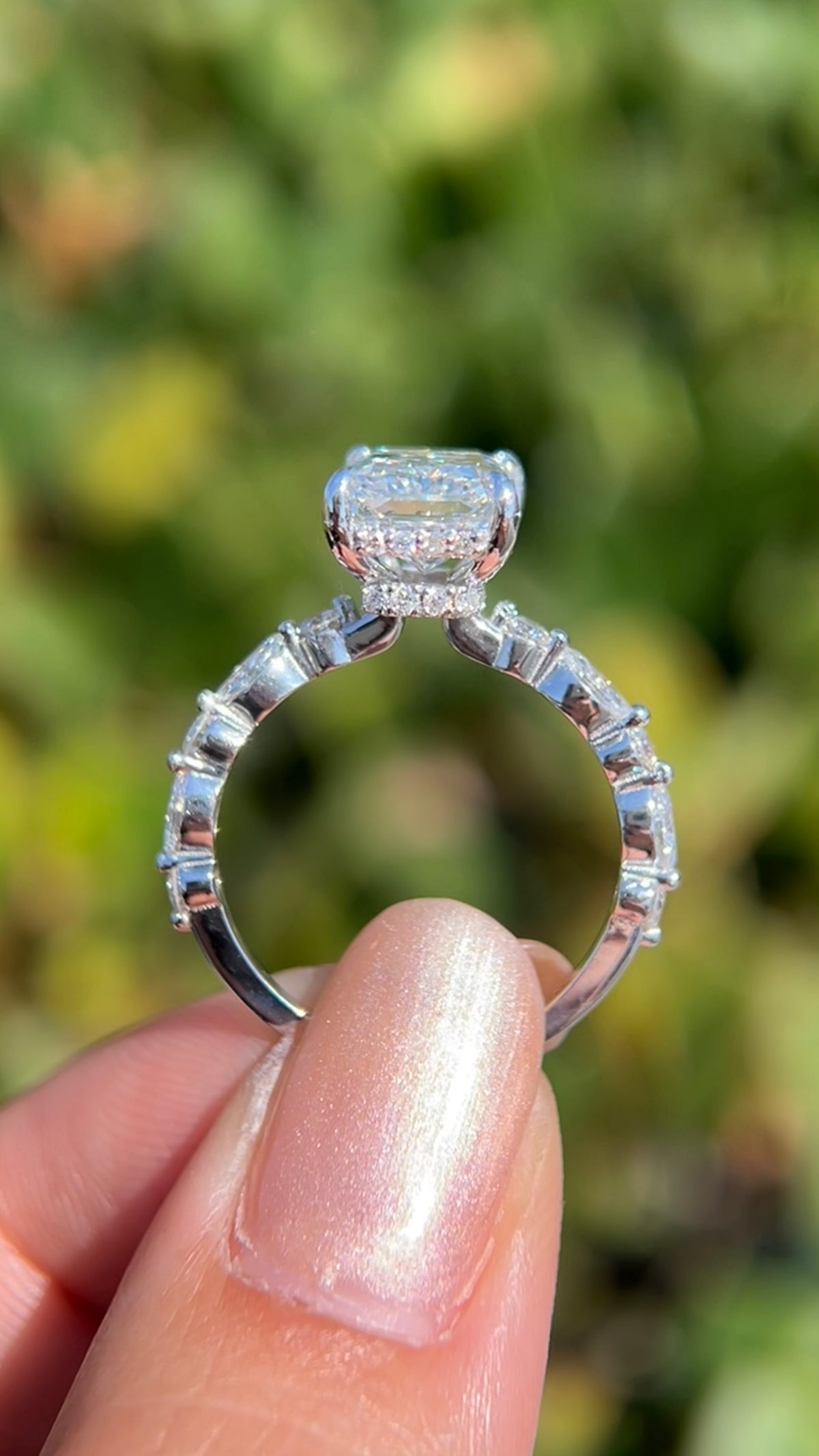 Mari 3.87ct E-VS1 Radiant Cut Lab Grown Diamond Engagement Ring 14K Gold