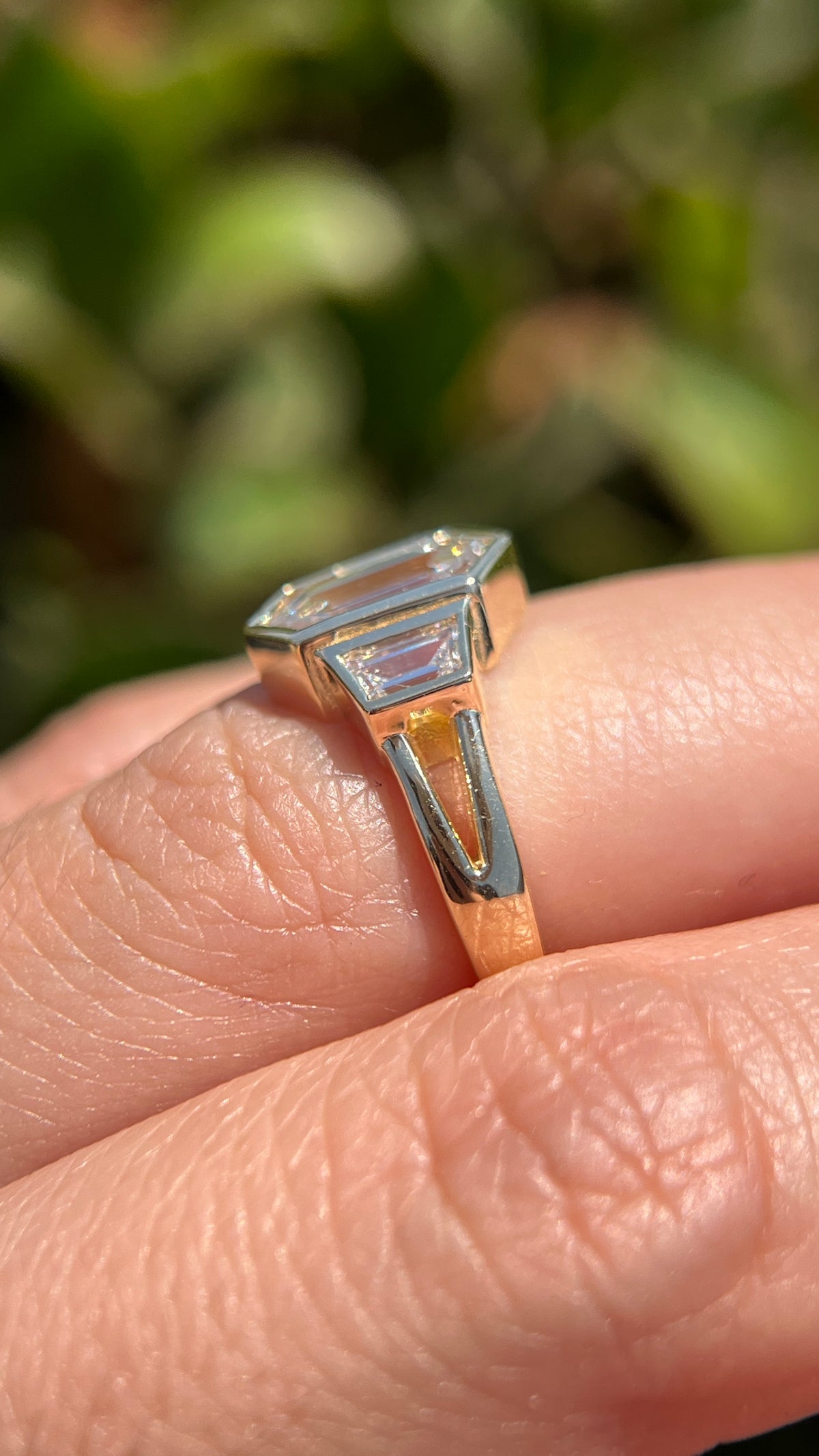 Hailey 1.57ct E-VVS2 Hexagon Cut Lab Grown Diamond Engagement Ring 14K Gold