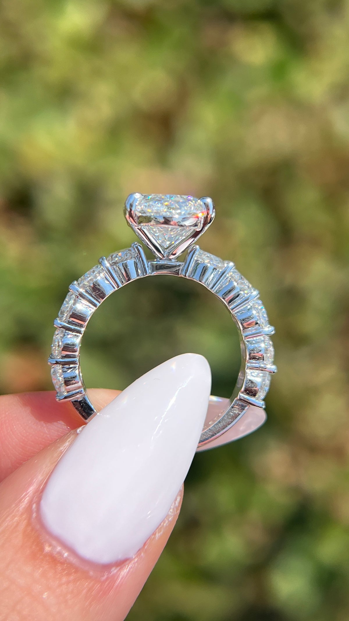 Olivia 4.70ct E-VS1 Oval Cut Lab Grown Diamond Engagement Ring 14K Gold