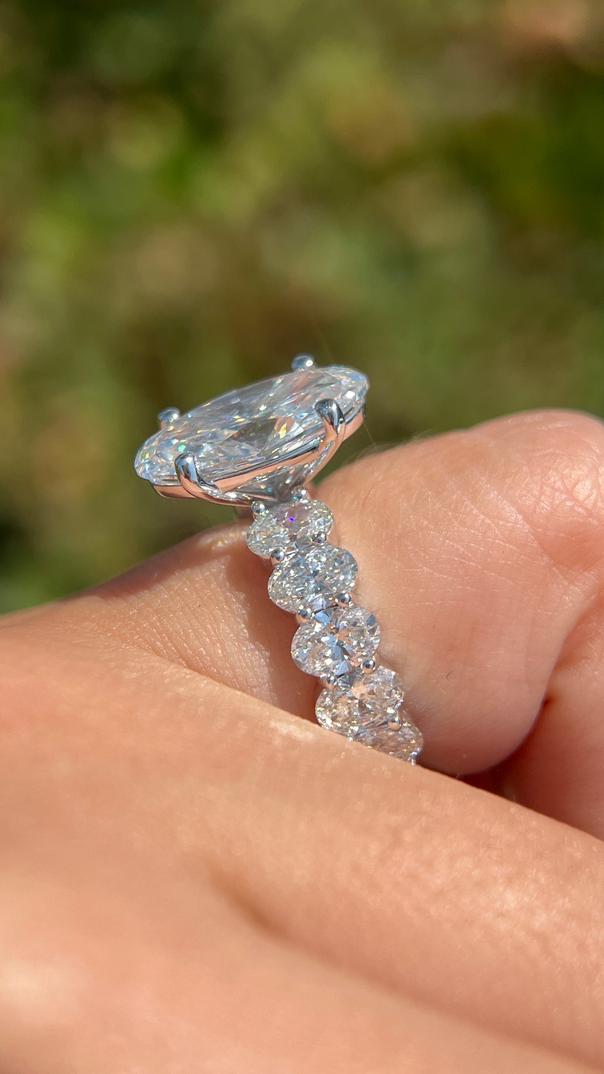 Olivia 4.70ct E-VS1 Oval Cut Lab Grown Diamond Engagement Ring 14K Gold