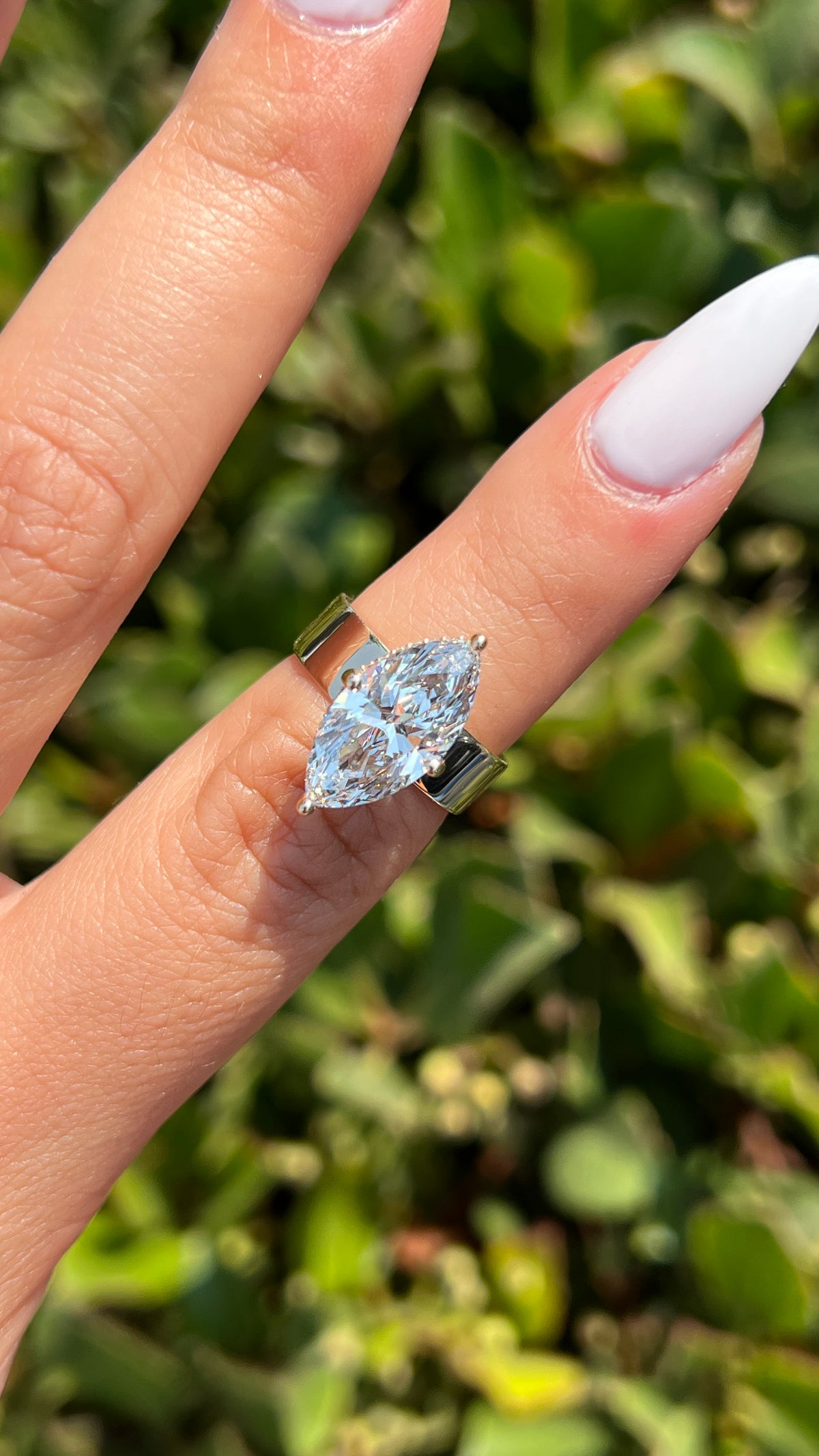 LG294 Andrea 3.54ct E-VVS2 Marquise Cut Lab Grown Diamond Engagement Ring 14K Gold