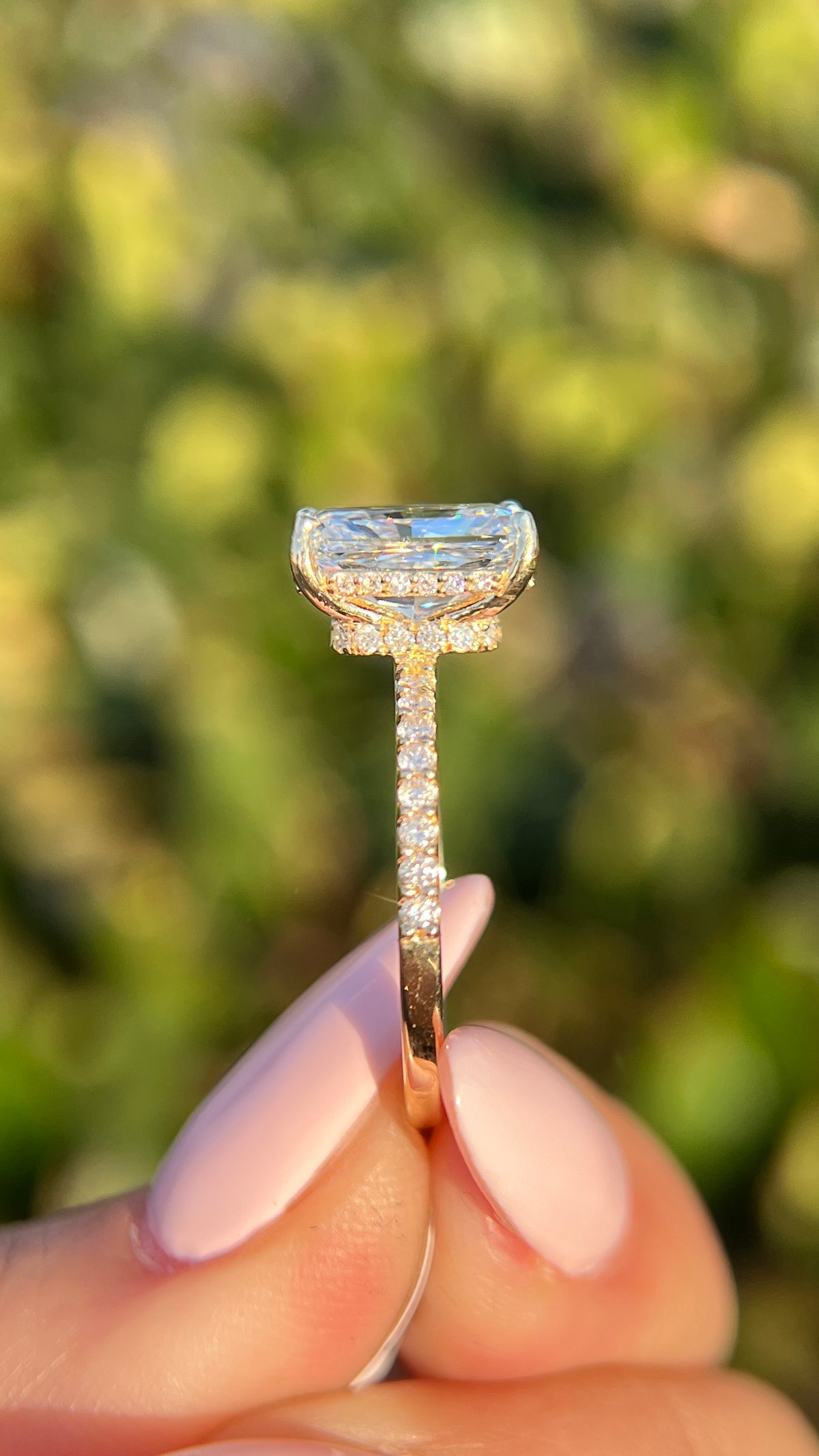 Jenni 3.01ct F-VS1 Radiant Cut Lab Grown Diamond Engagement Ring 14K Gold