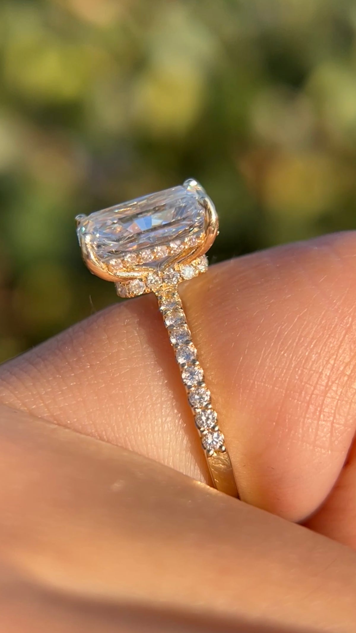 Jenni 3.01ct F-VS1 Radiant Cut Lab Grown Diamond Engagement Ring 14K Gold