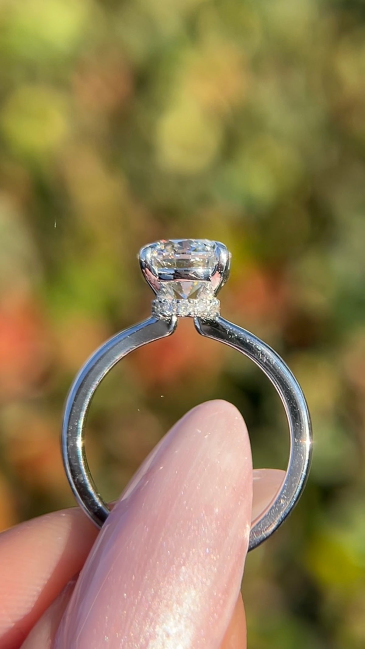 Sophi Tapered 1.58ct E-VS1 Round Cut Lab Grown Diamond Engagement Ring 14K Gold