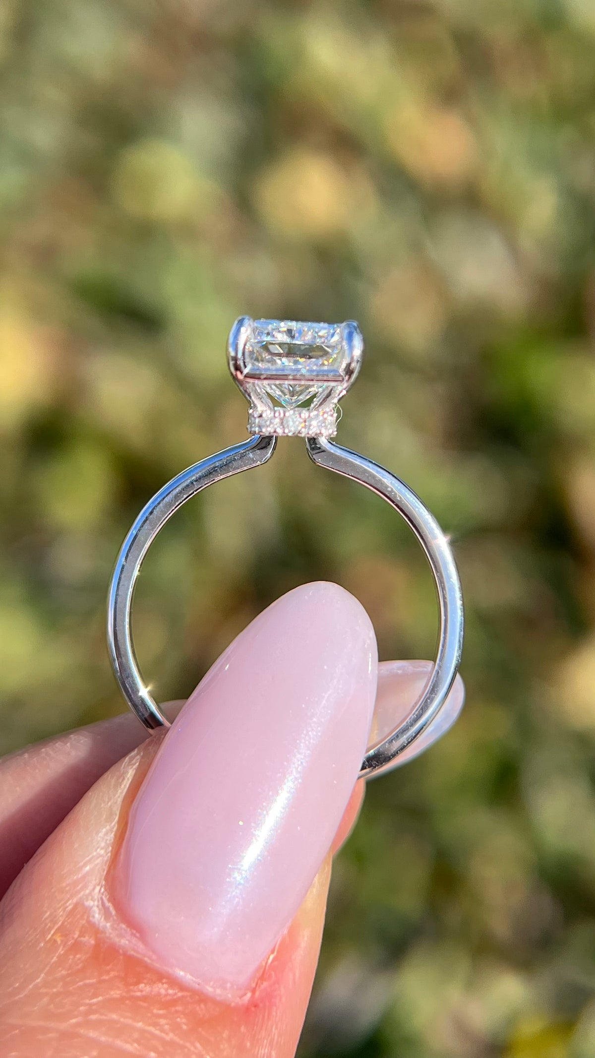 Sophi 3.01ct F-VS1 Radiant Cut Lab Grown Diamond Engagement Ring 14K Gold