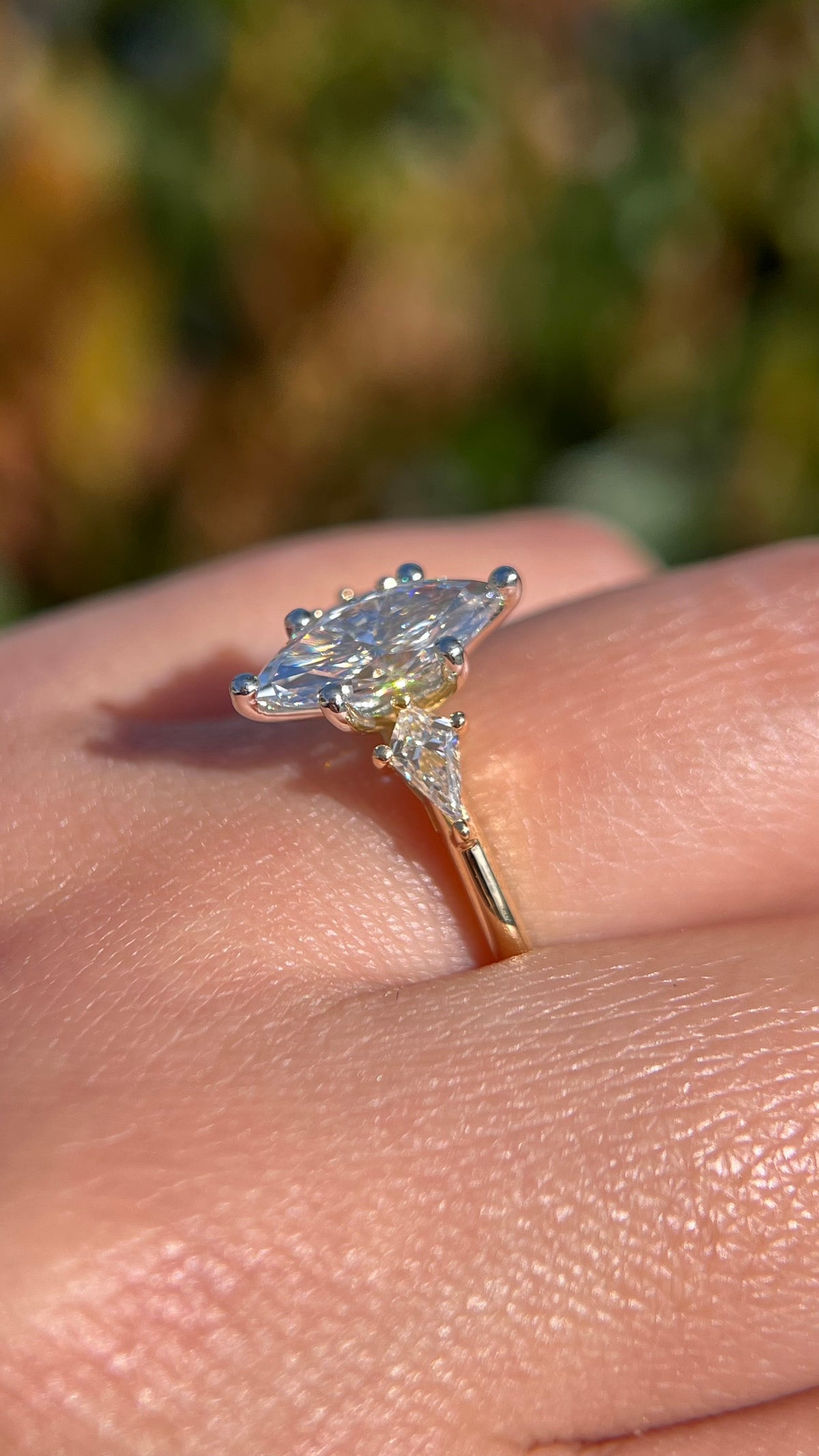 Kia 1.58ct E-VS1 Marquise Cut Lab Grown Diamond Engagement Ring 14K Gold