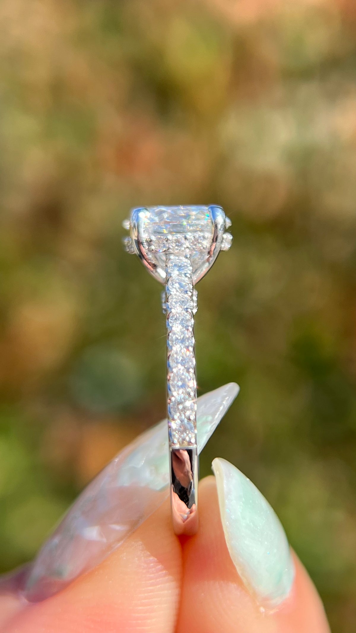 Jodi 2.01ct E-VS1 Round Cut Lab Grown Diamond Engagement Ring 14K Gold