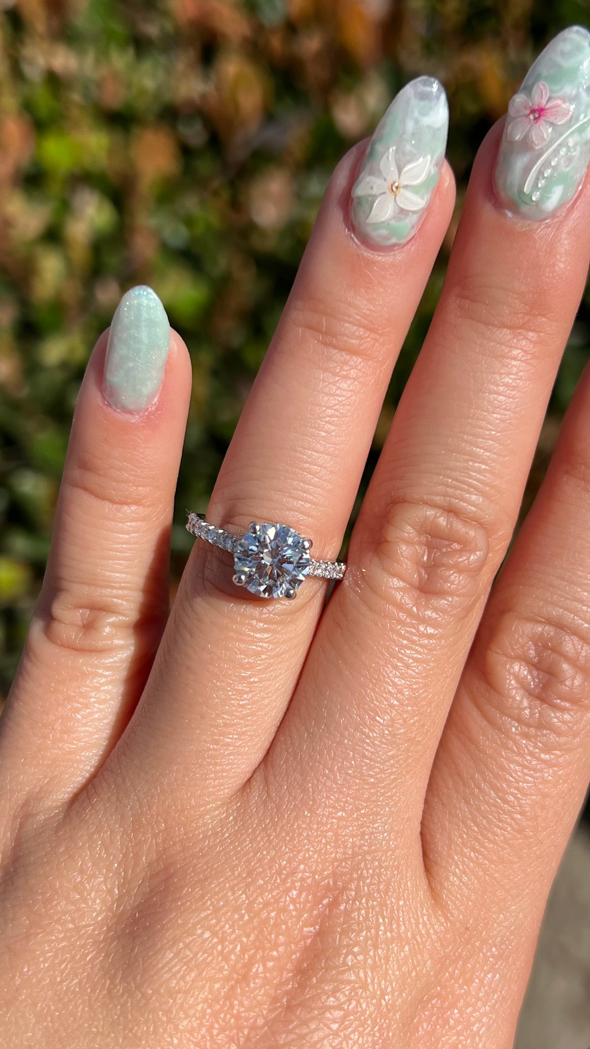 Jodi 2.01ct E-VS1 Round Cut Lab Grown Diamond Engagement Ring 14K Gold