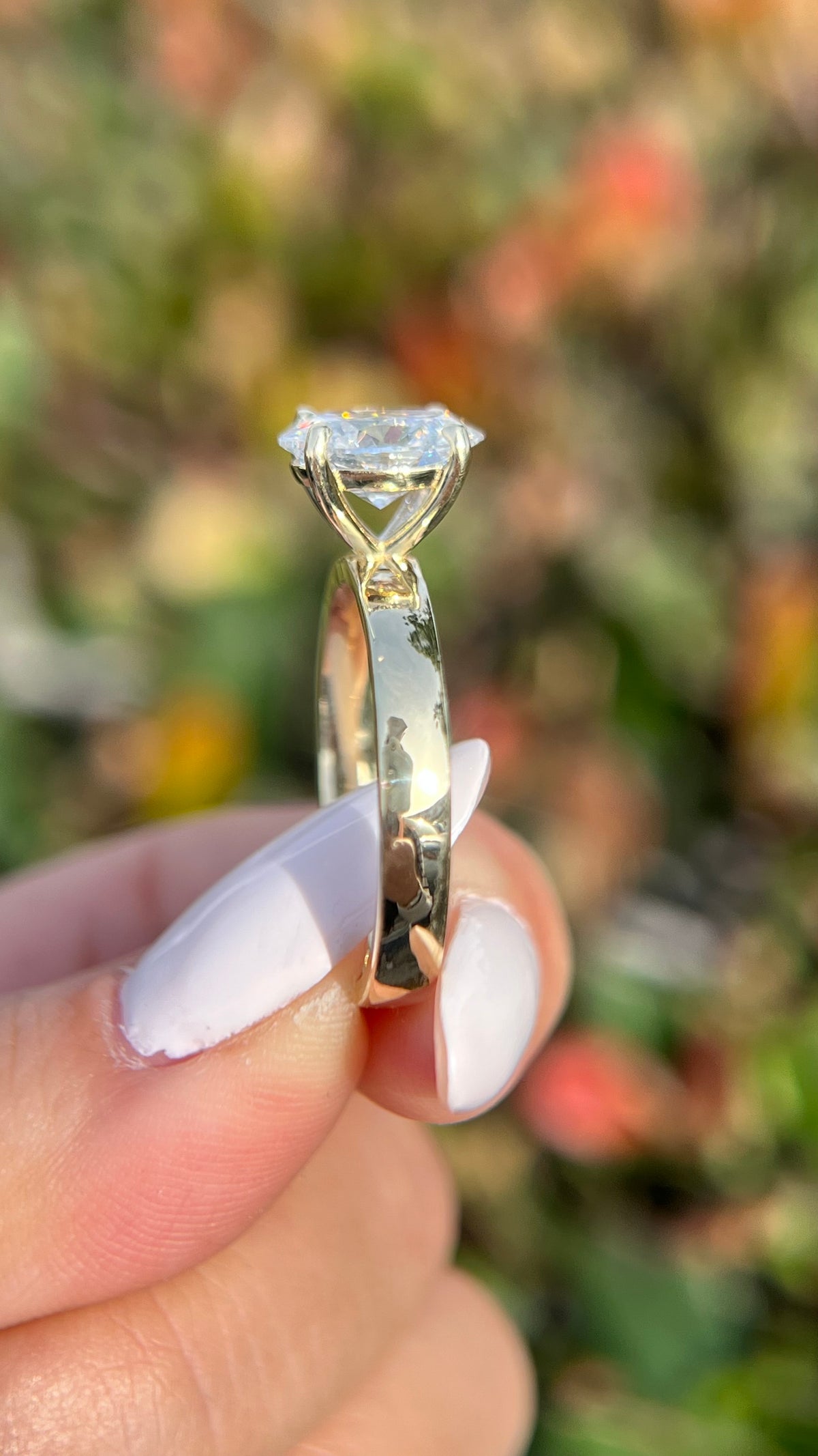 Andrea 1.91ct E-VS1 Oval Cut Lab Grown Diamond Engagement Ring 14K Gold