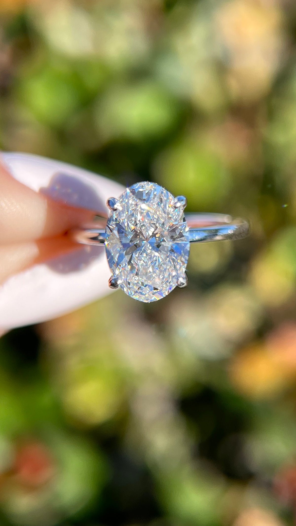 Sophi 3.09ct E-VS1 Oval Cut Lab Grown Diamond Engagement Ring 14K Gold