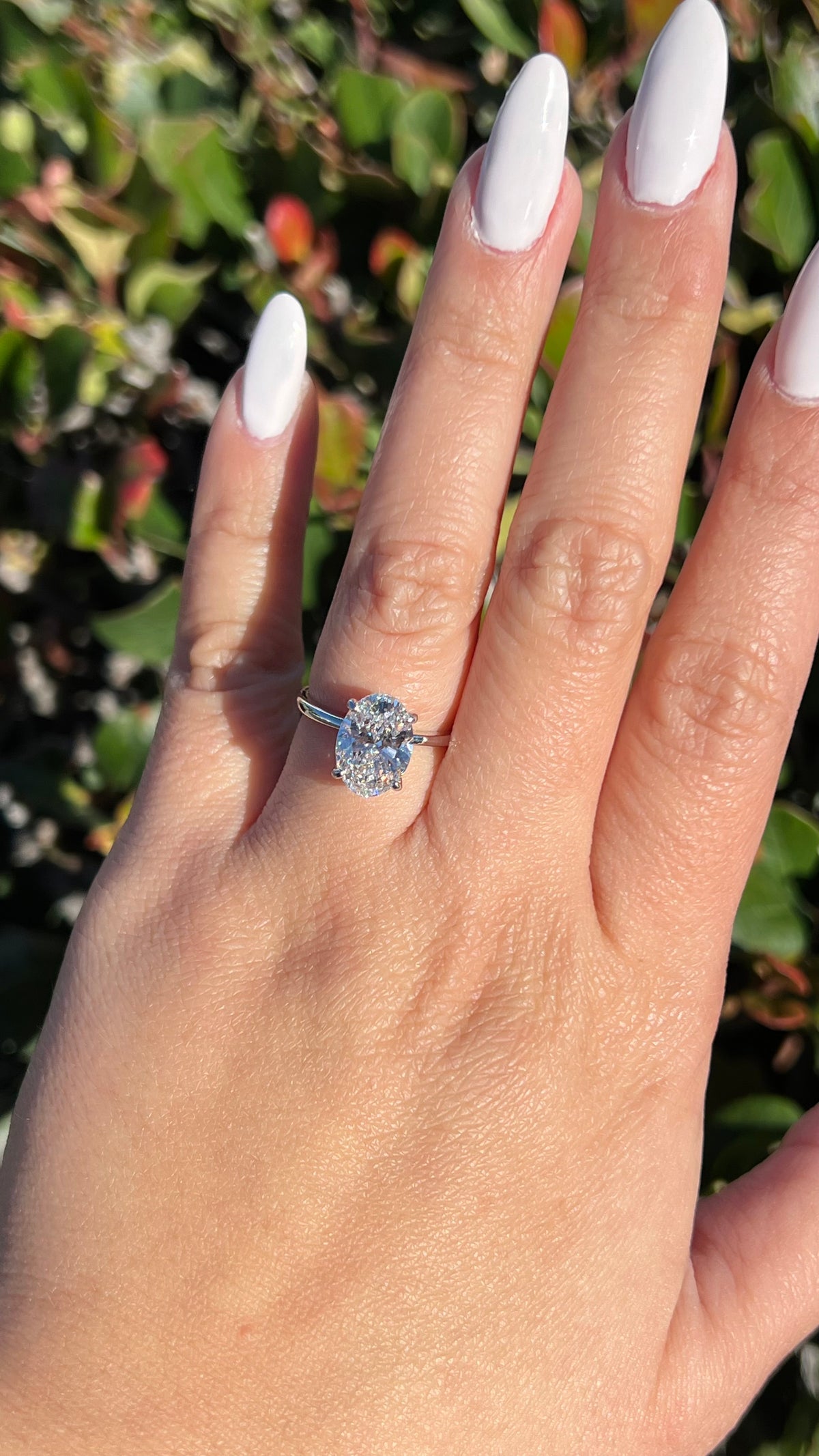 Sophi 3.09ct E-VS1 Oval Cut Lab Grown Diamond Engagement Ring 14K Gold