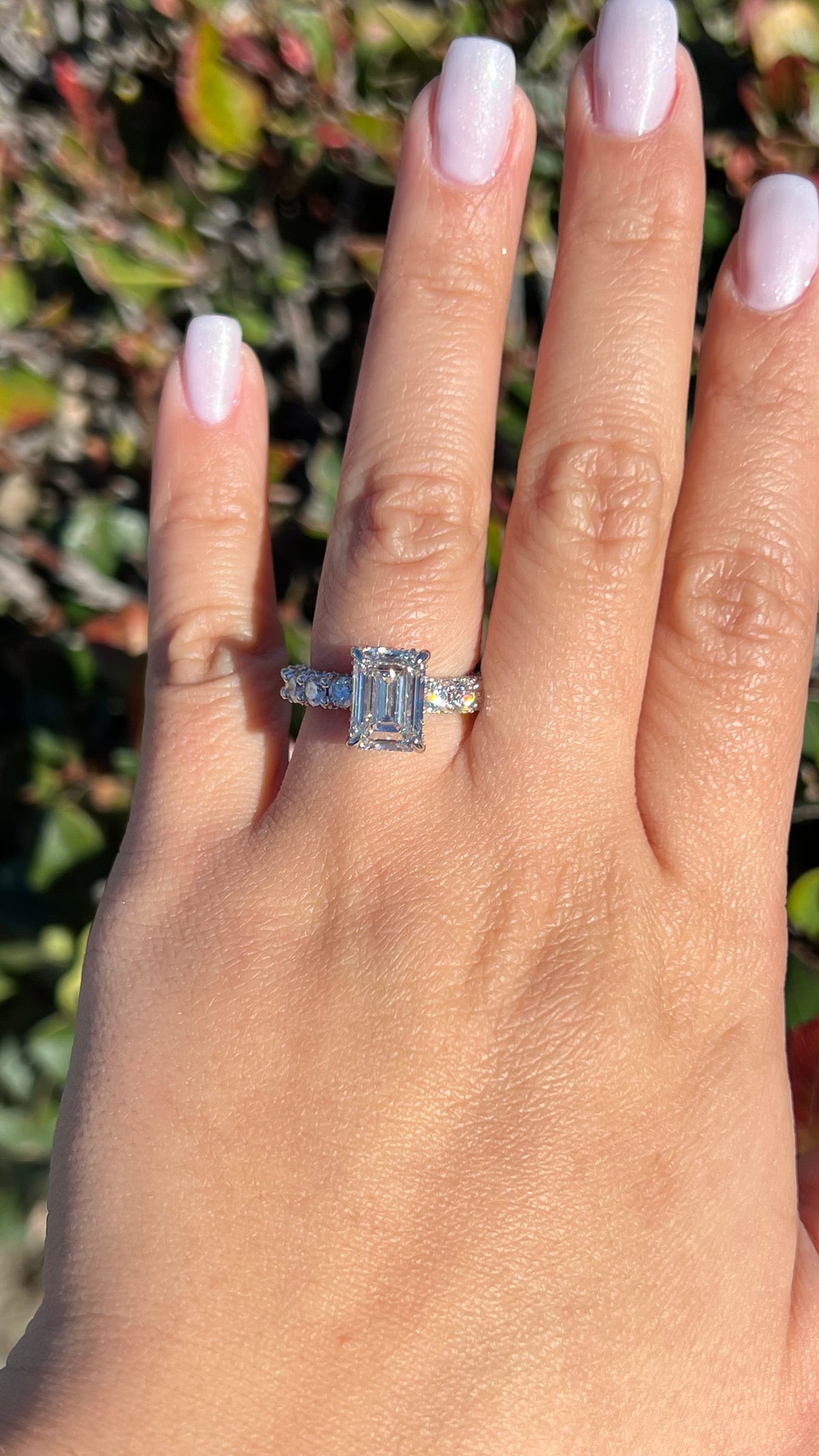 Kimi 3.76ct E-VS1 Emerald Cut Lab Grown Diamond Engagement Ring 14K Gold