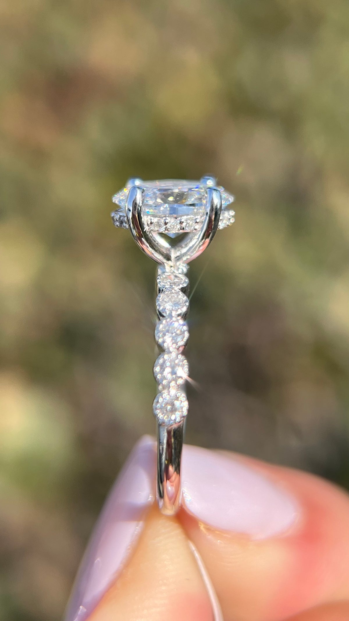 Irene 1.58ct E-VS1 Oval Cut Lab Grown Diamond Engagement Ring 14K Gold