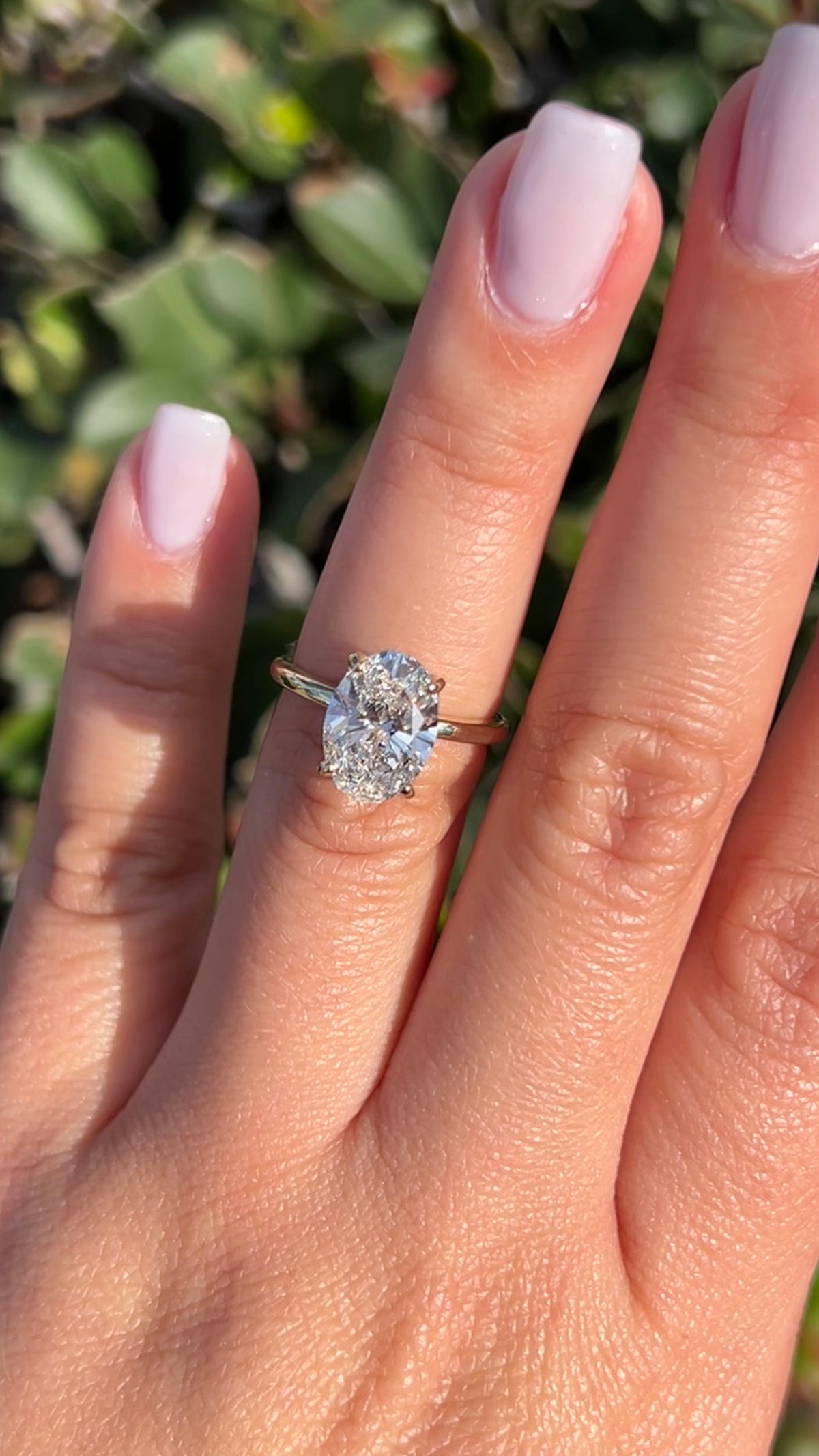 Kaylee 2.85ct E-VS1 Oval Cut Lab Grown Diamond Engagement Ring 14K Gold