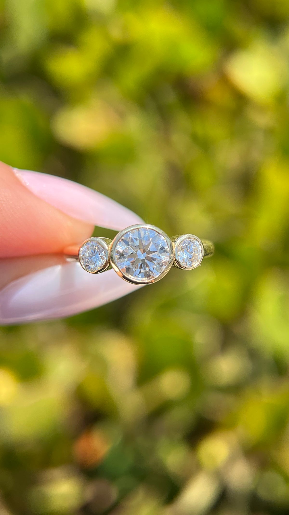 Brenda 1.08ct E-VS1 Round Cut Lab Grown Diamond Engagement Ring 14K Gold