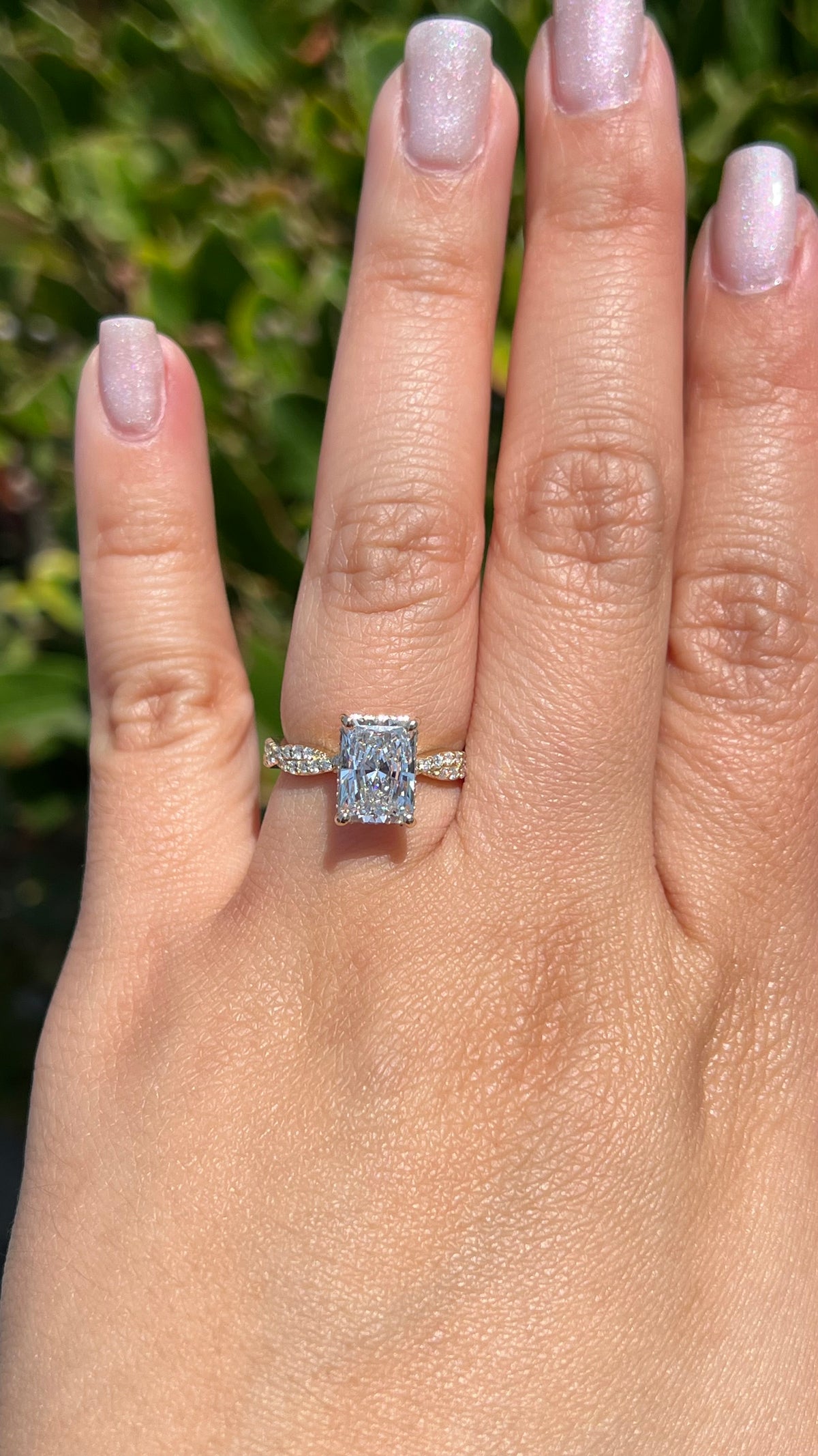 Laura Diamond Twist 2.26ct E-VS1 Radiant Cut Lab Grown Diamond Engagement Ring 14K Gold