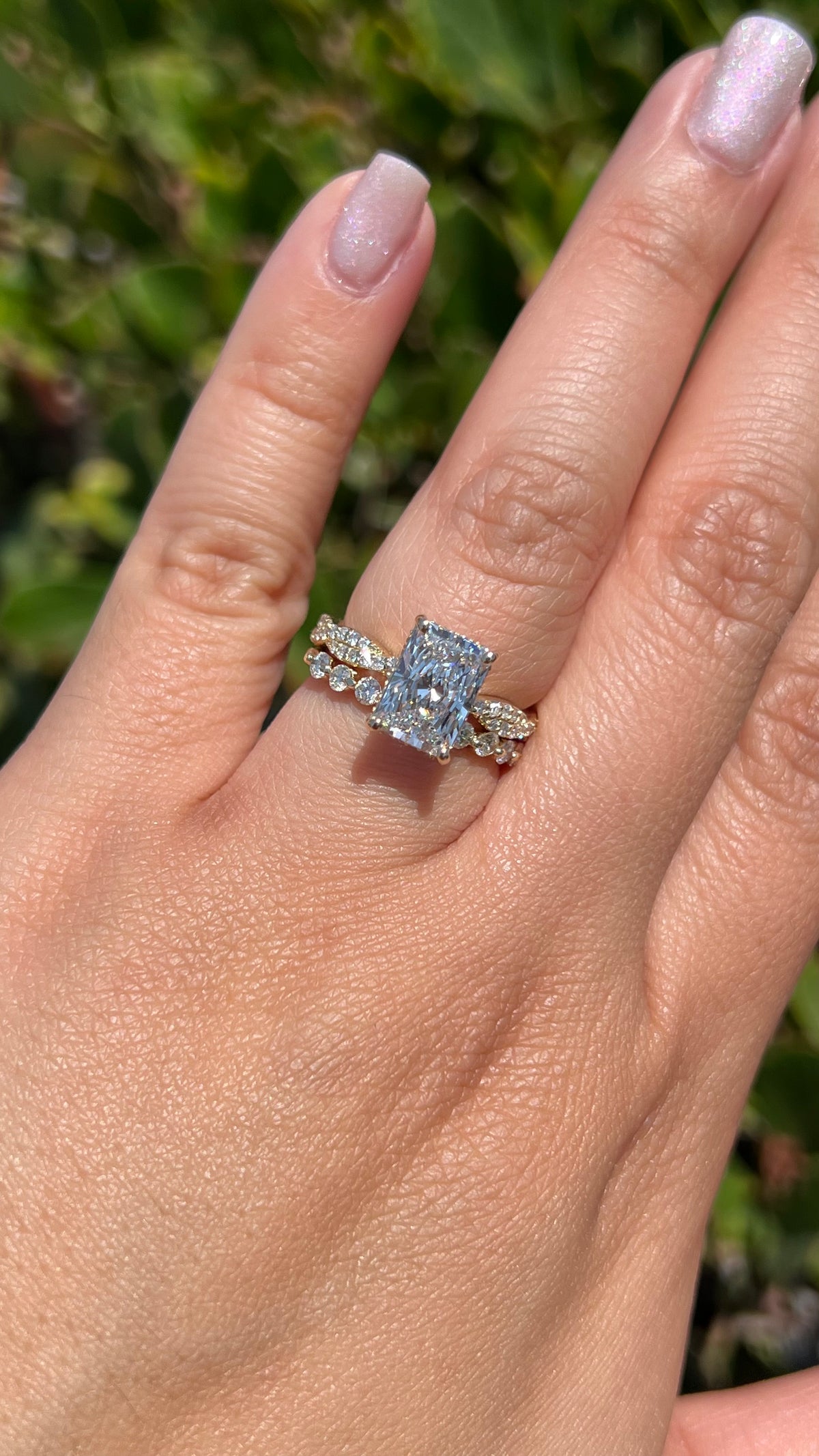 Laura Diamond Twist 2.26ct E-VS1 Radiant Cut Lab Grown Diamond Engagement Ring 14K Gold