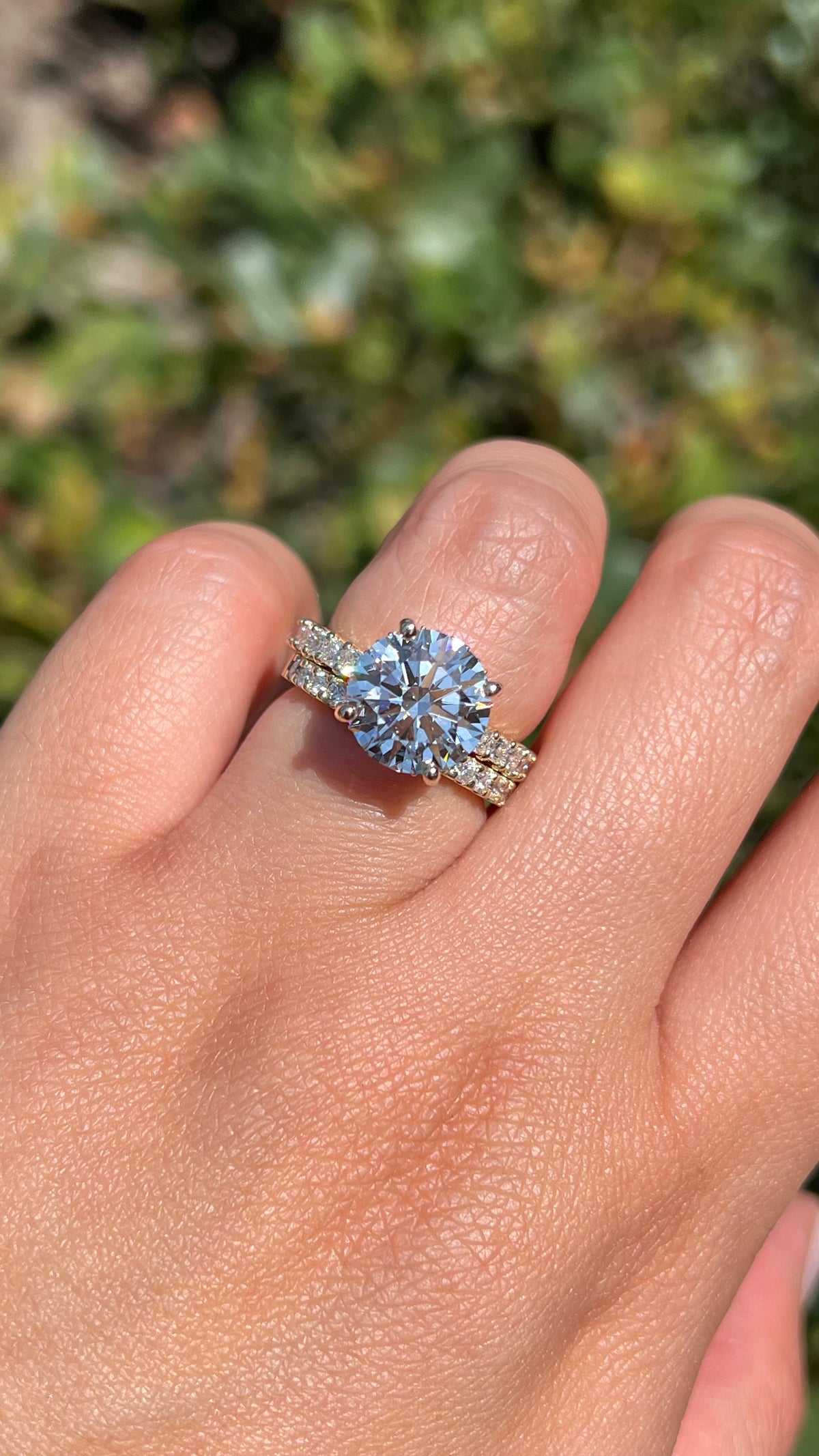 Primm 4.07ct E-VS1 Round Cut Lab Grown Diamond Engagement Ring 14K Gold