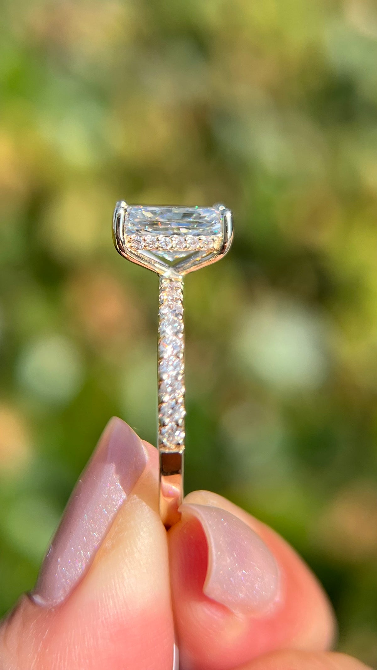 Jada 2.26ct E-VS1 Radiant Cut Lab Grown Diamond Engagement Ring 14K Gold