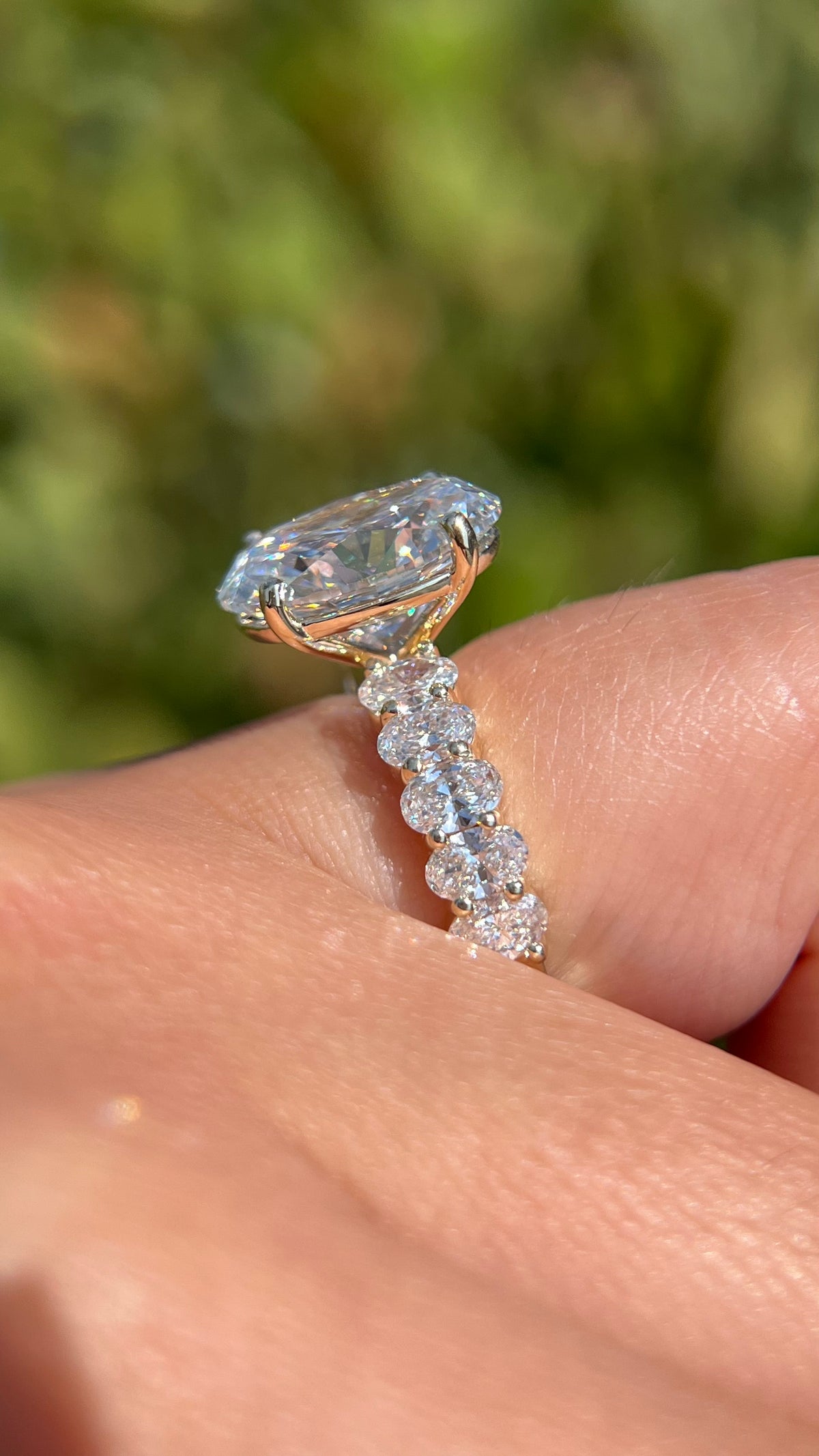 Olivia 4.58ct E-VS1 Oval Cut Lab Grown Diamond Engagement Ring 14K Gold